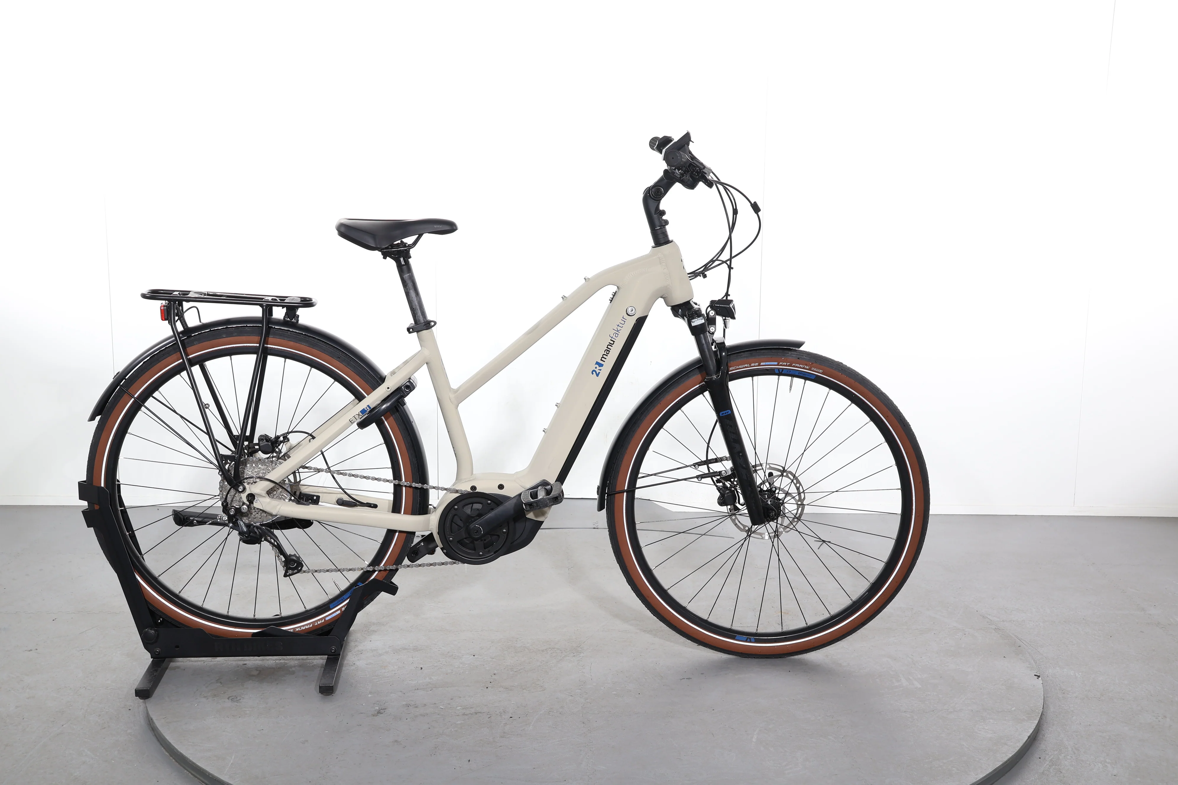 2R Manufaktur ELX 9