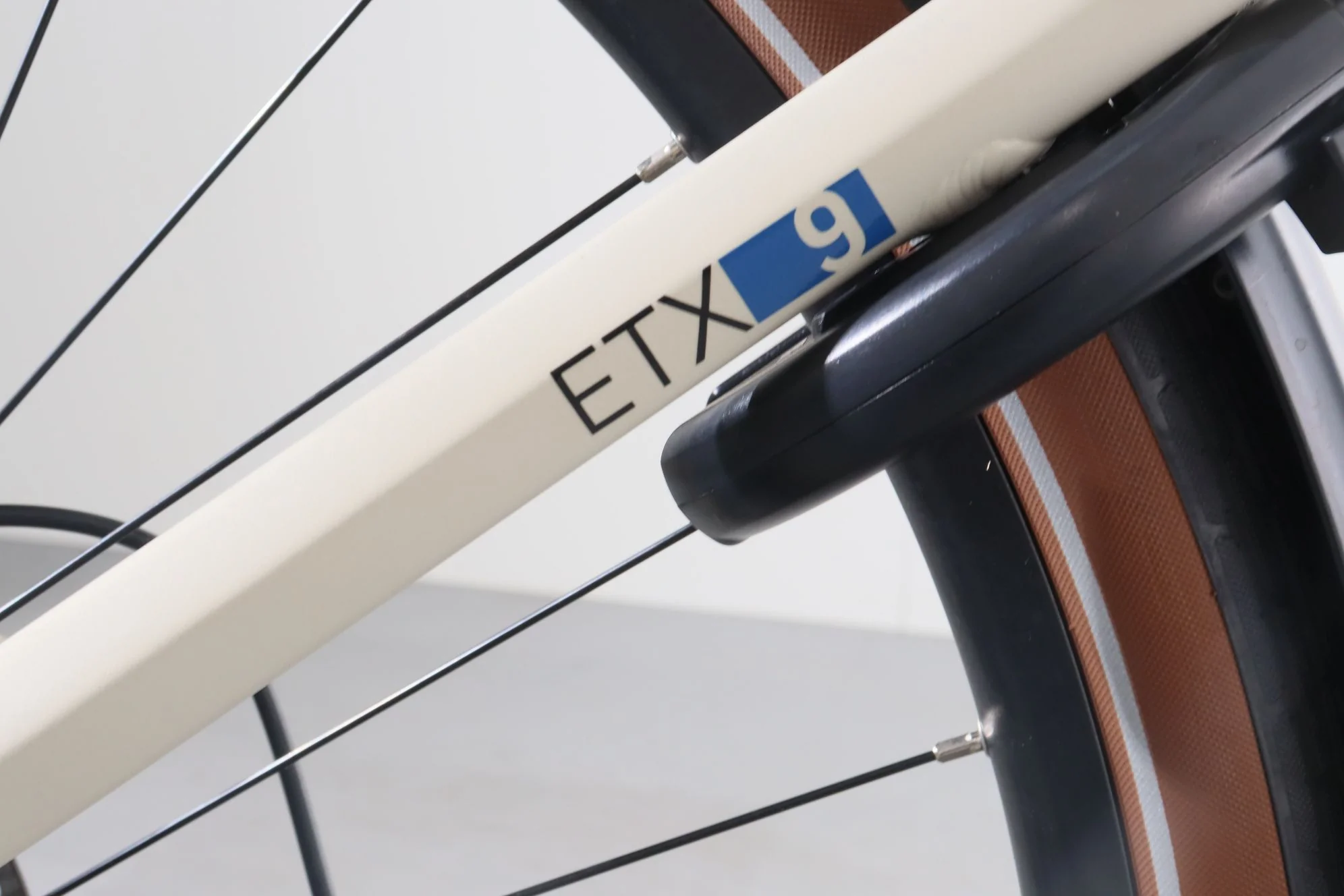 2R Manufaktur ELX 9 - Image 11