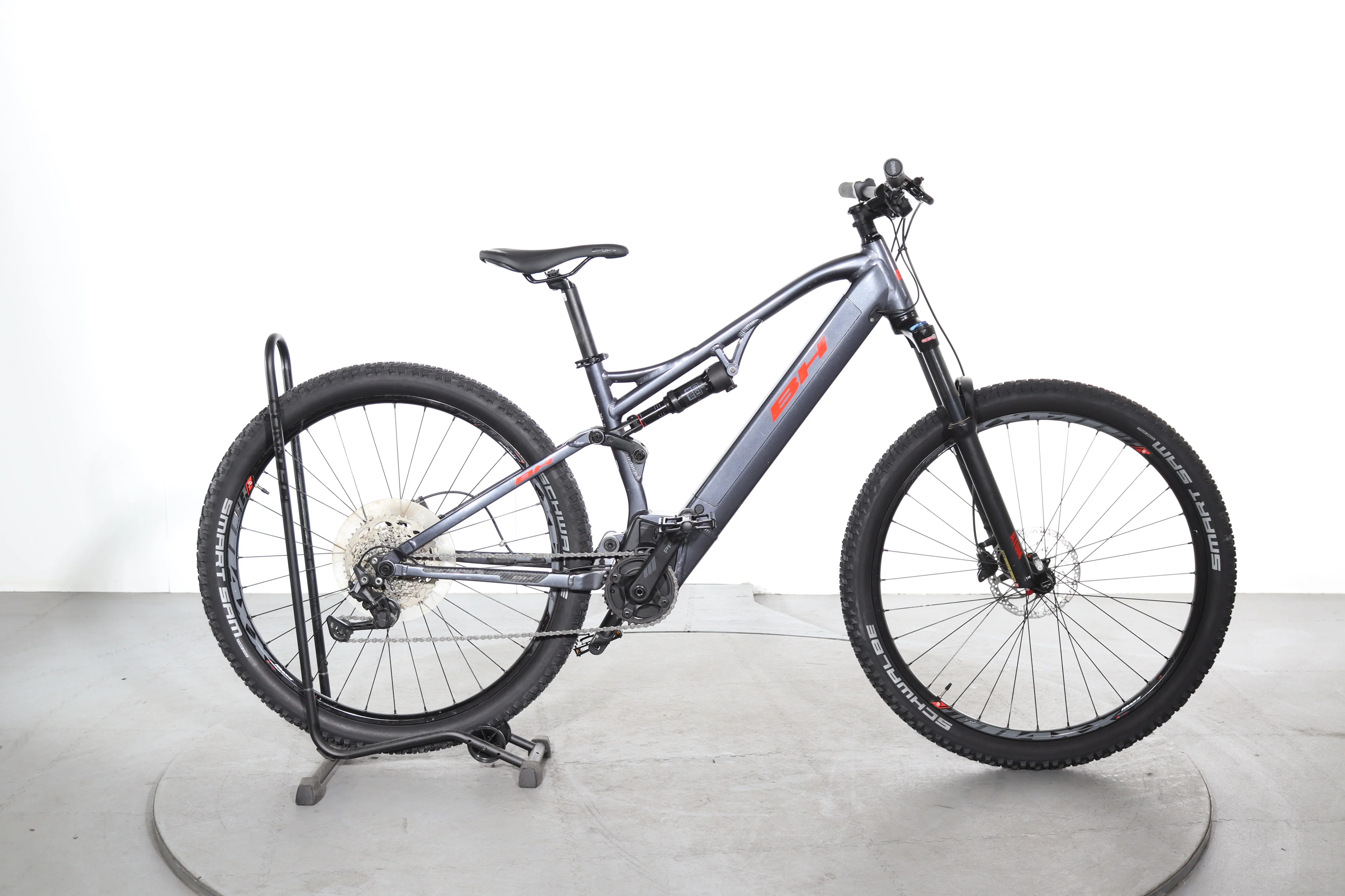 BH Atom Lynx 8.0