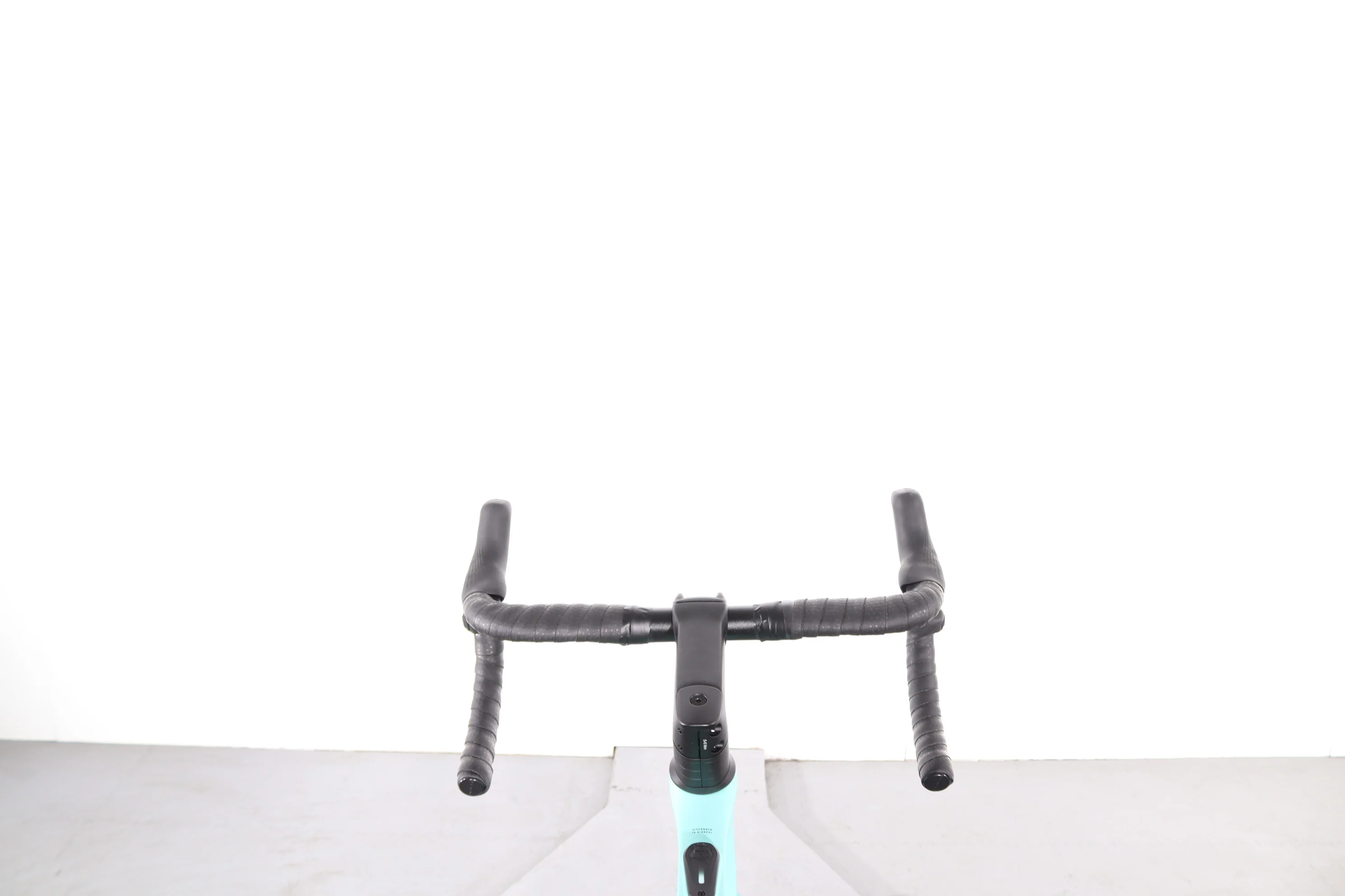 Bianchi E-oltre Ultegra - Image 7