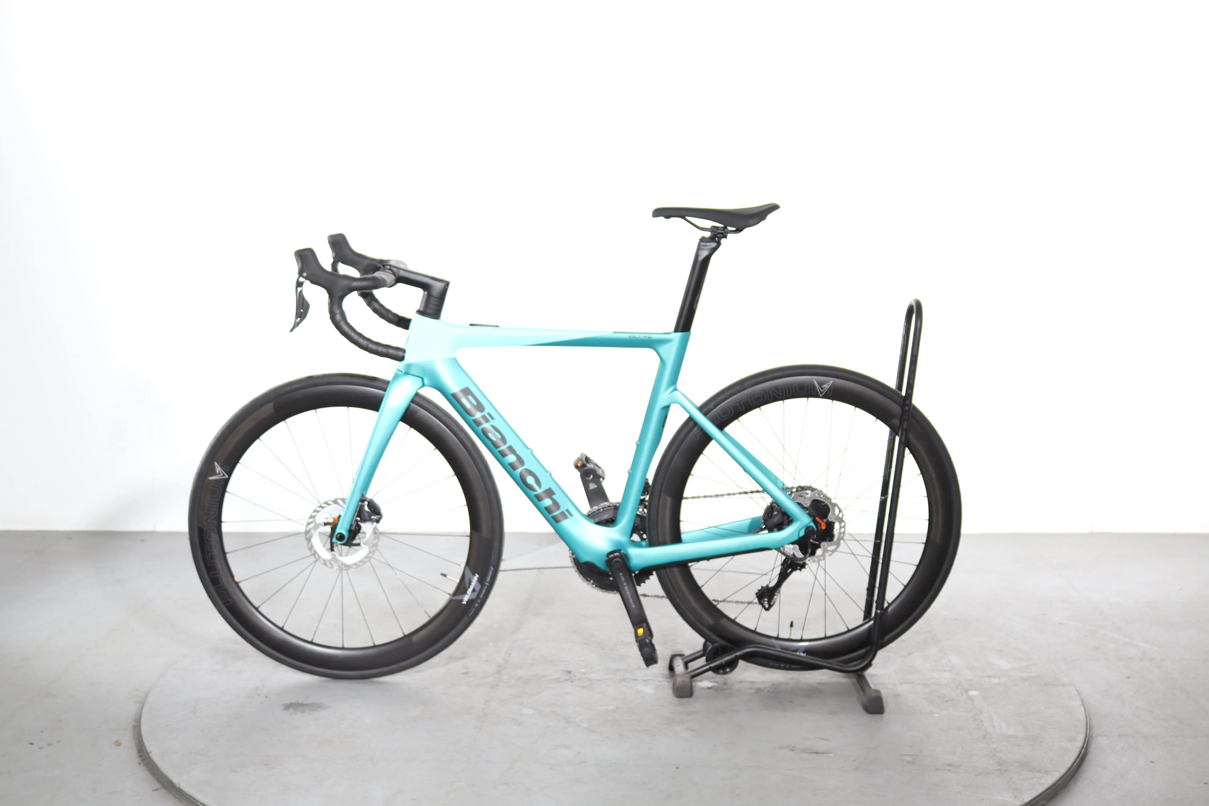 Bianchi E-oltre Ultegra - Image 4
