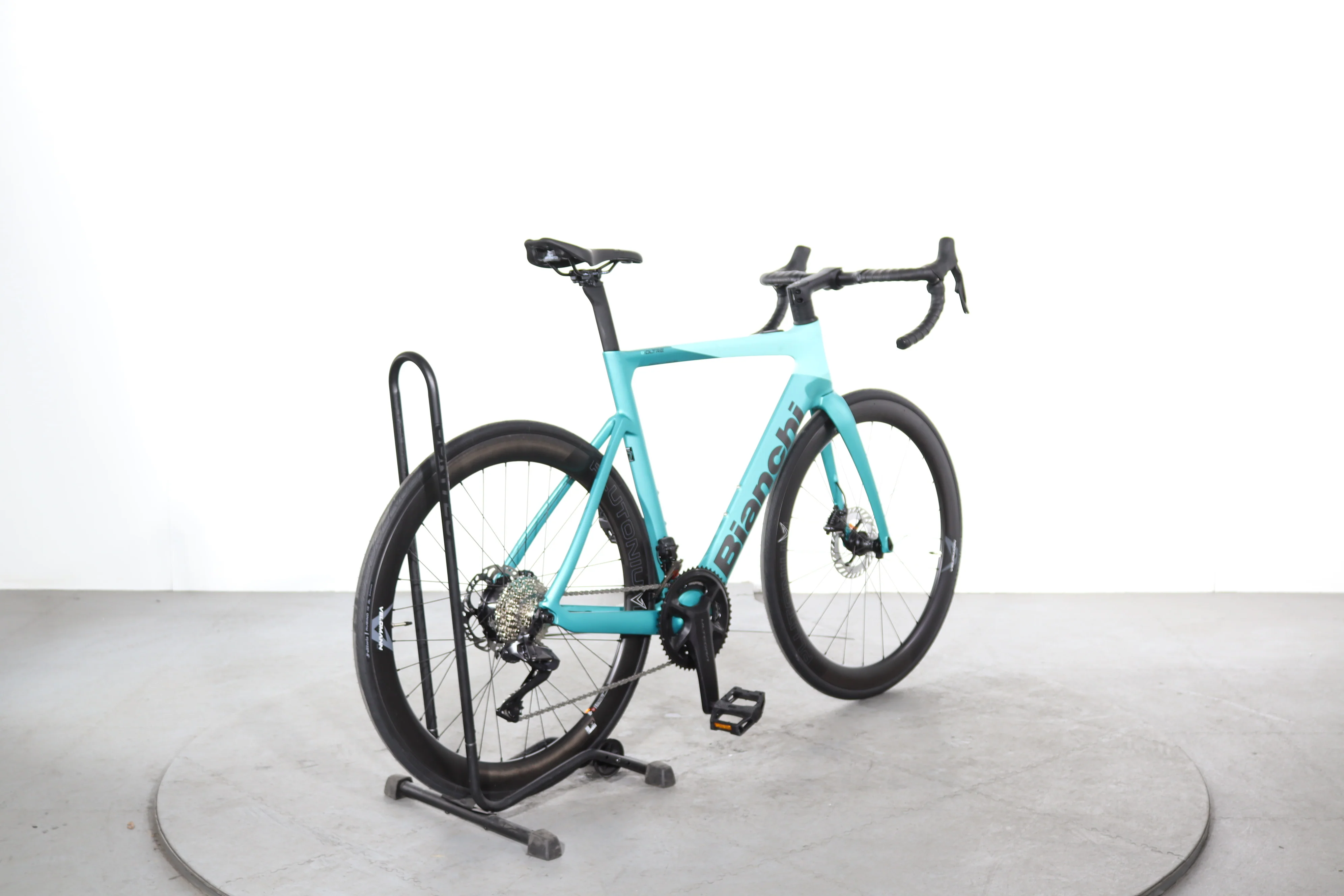 Bianchi E-oltre Ultegra - Image 6