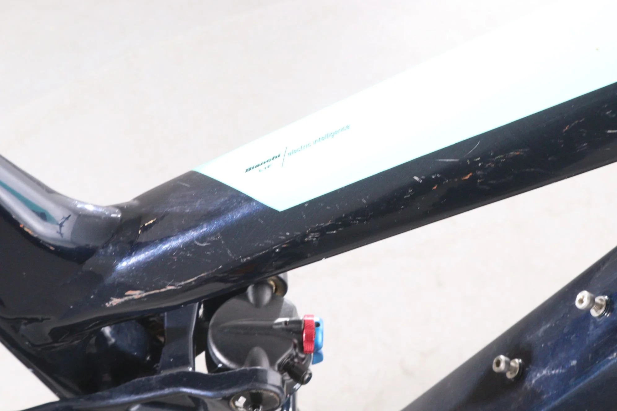 Bianchi E-Omnia FX-Type XT - Image 17