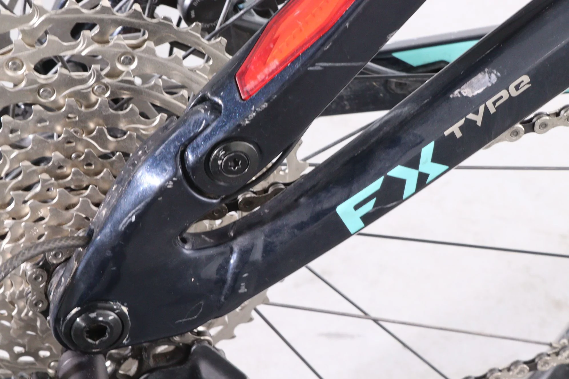 Bianchi E-Omnia FX-Type XT - Image 23