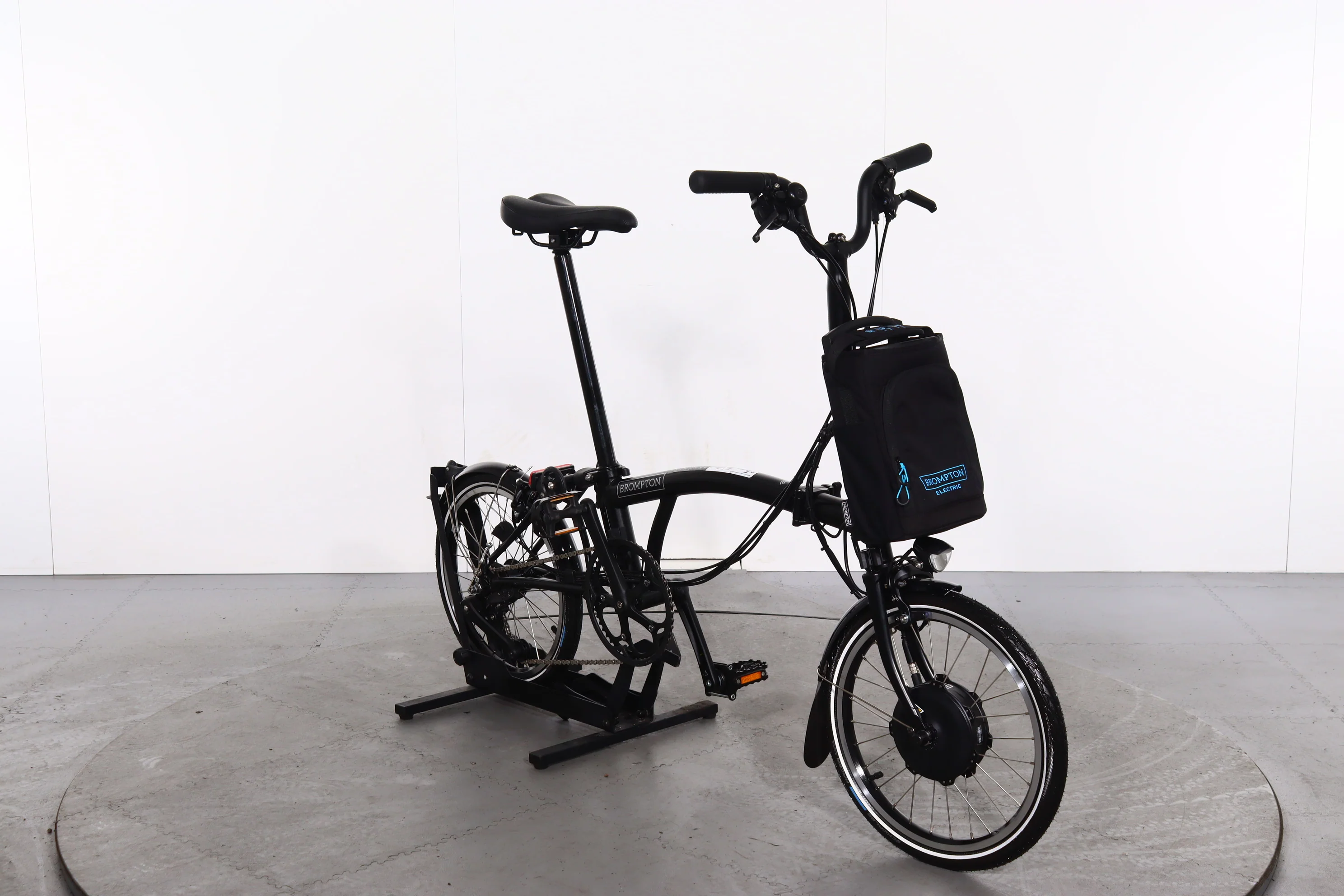 Brompton C Line Electric 12 Speed - Image 2