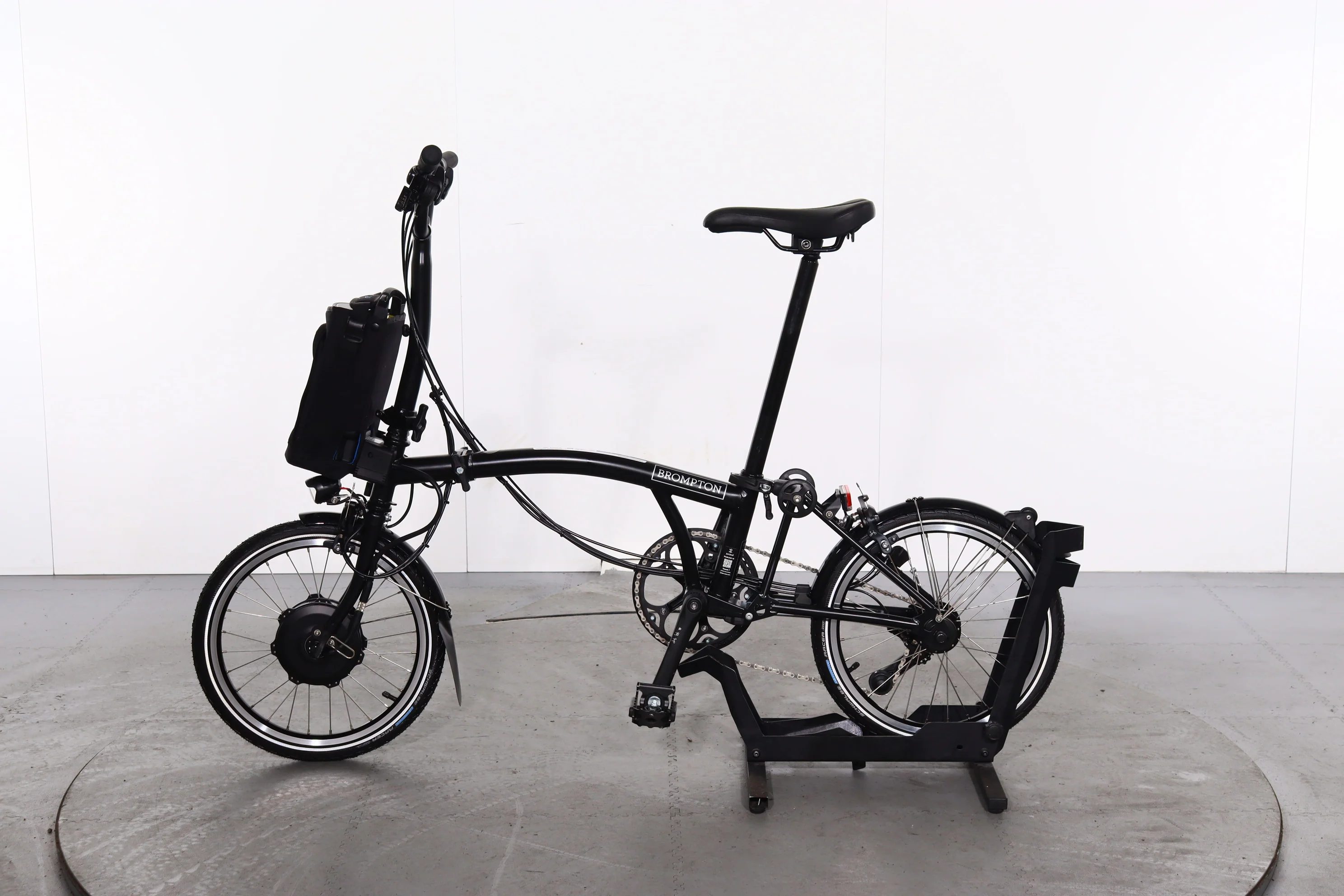 Brompton C Line Electric 12 Speed - Image 4