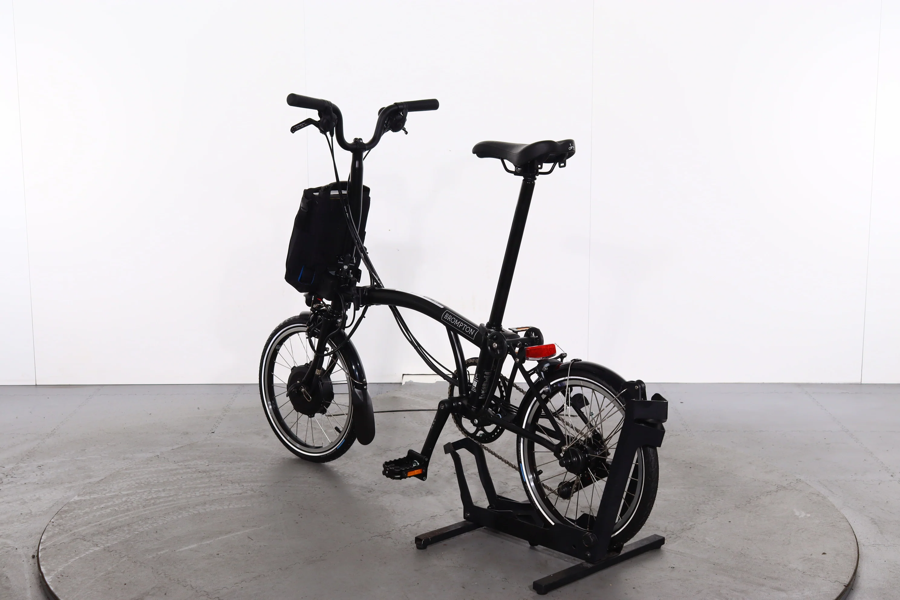 Brompton C Line Electric 12 Speed - Image 5