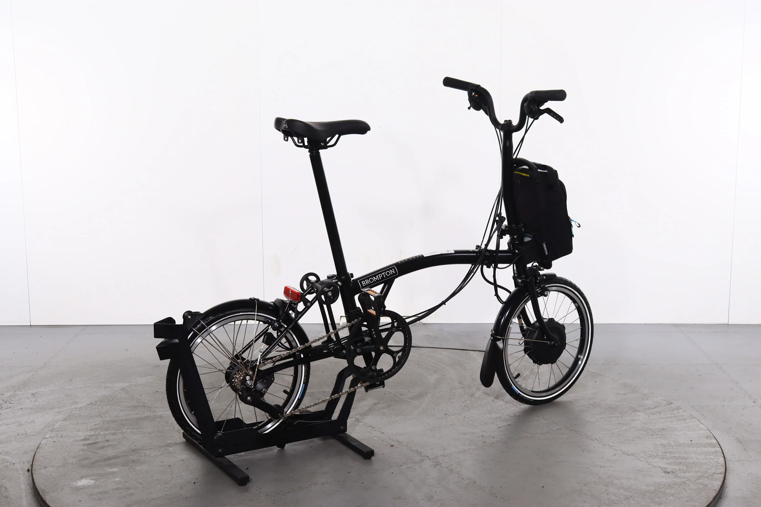 Brompton C Line Electric 12 Speed - Image 6