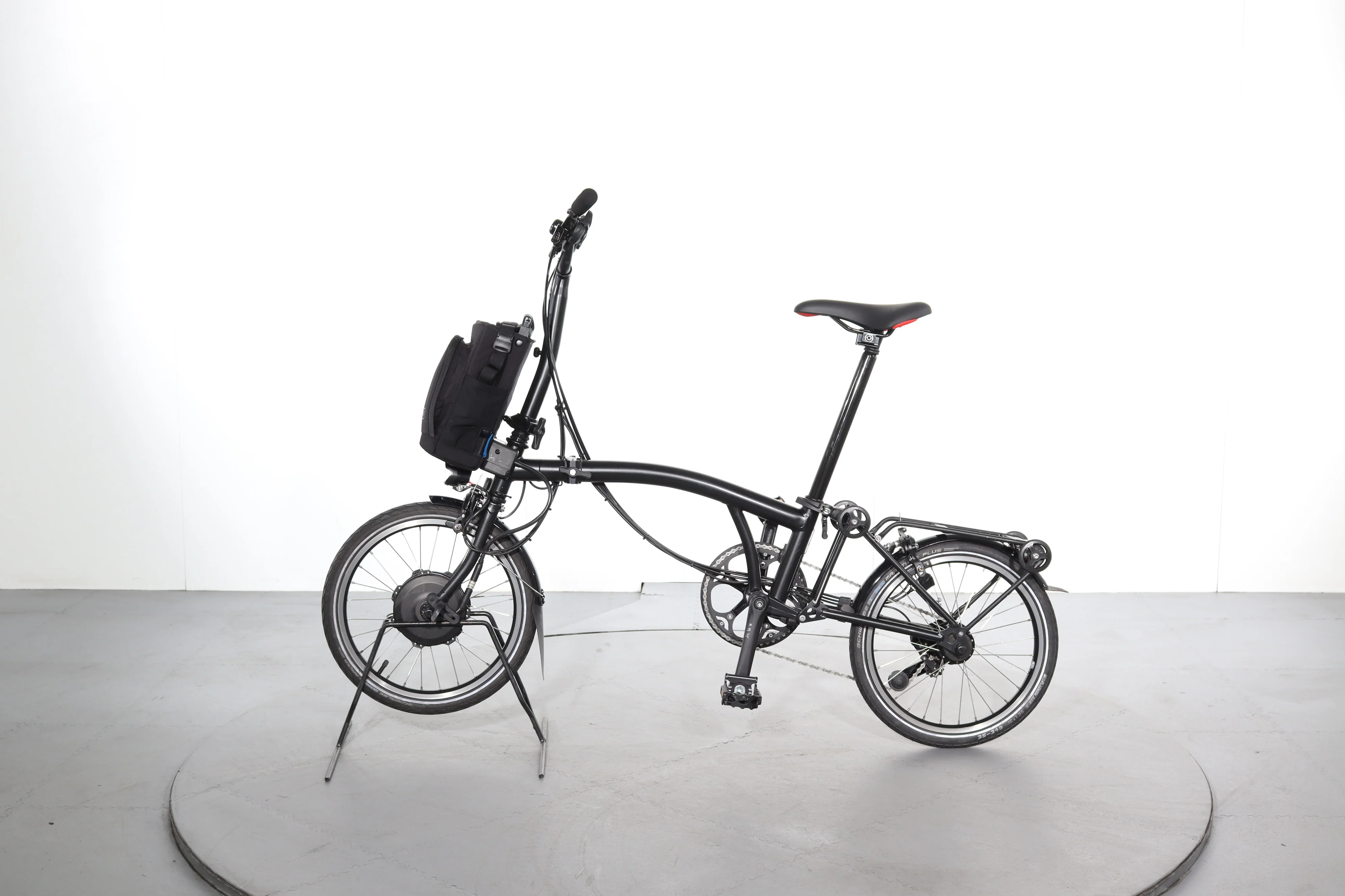 Brompton C Line Electric 12 Speed - Image 4