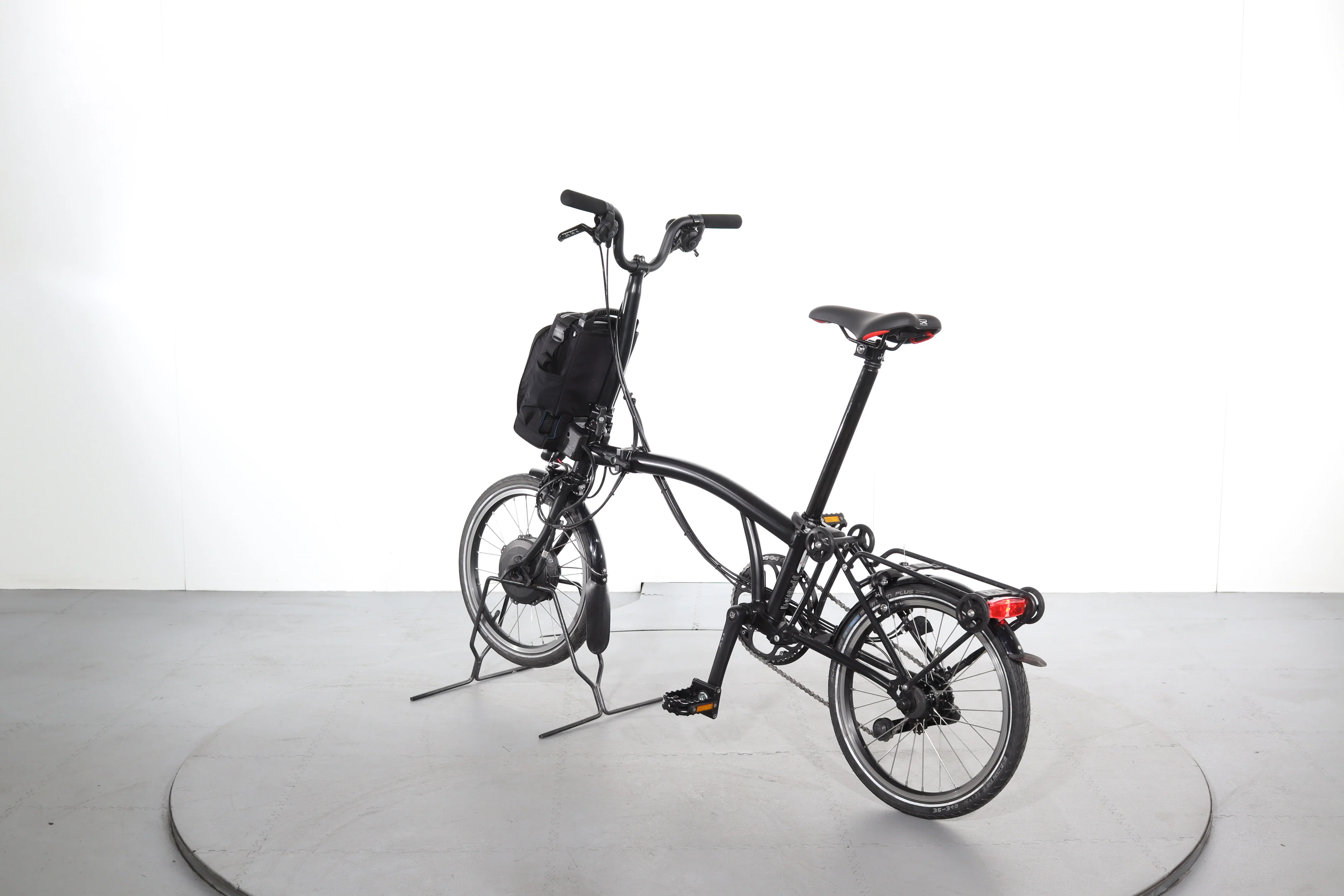 Brompton C Line Electric 12 Speed - Image 5