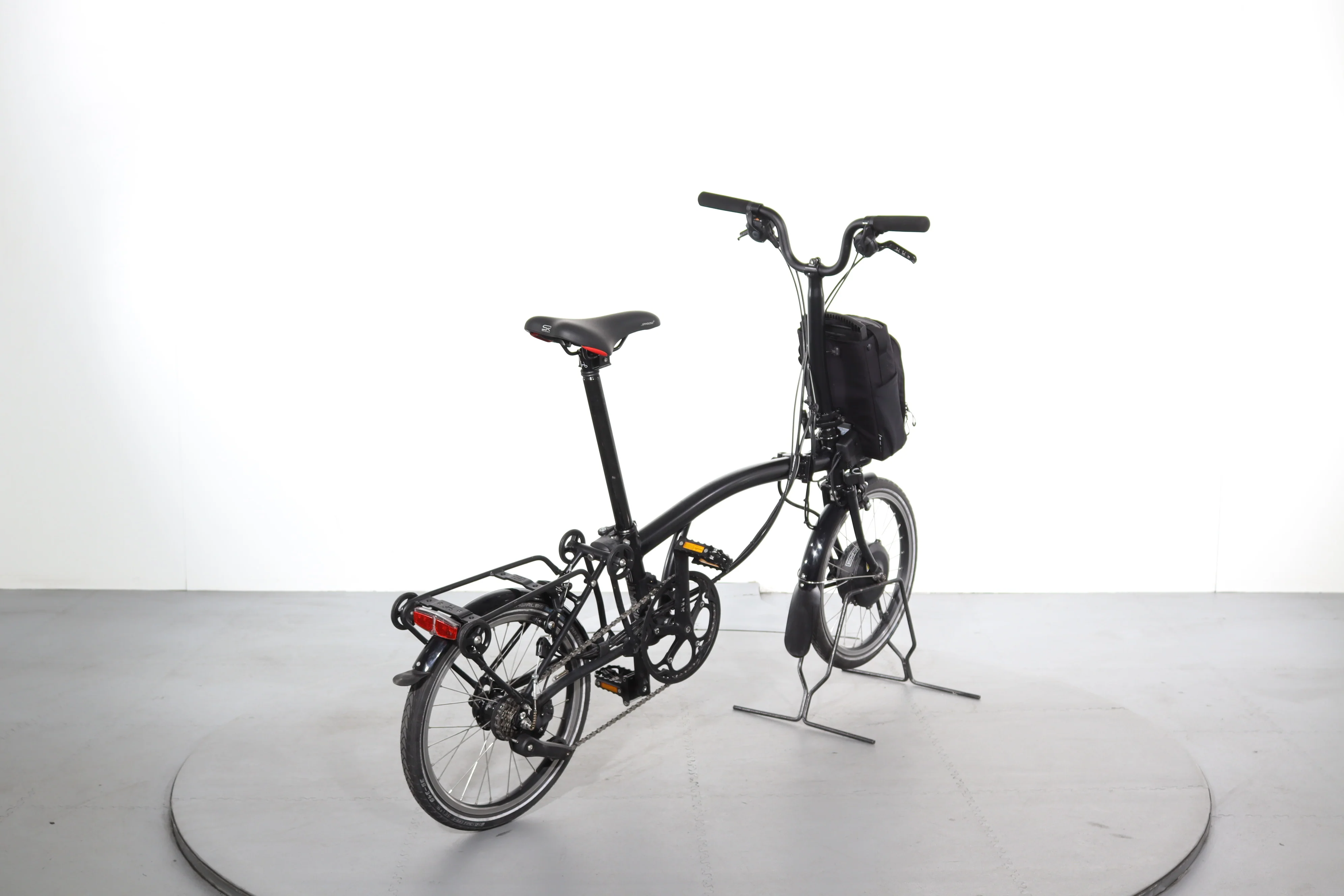 Brompton C Line Electric 12 Speed - Image 6