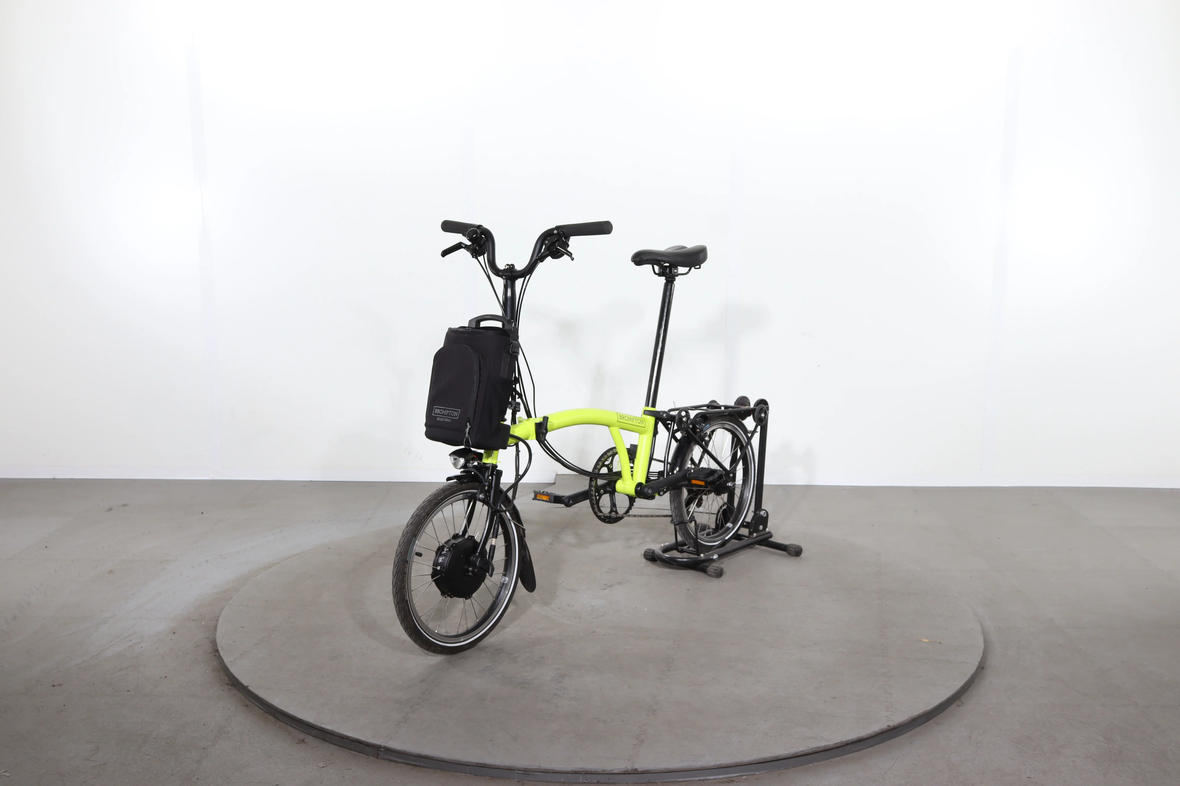 Brompton C Line Electric 12 Speed - Image 3