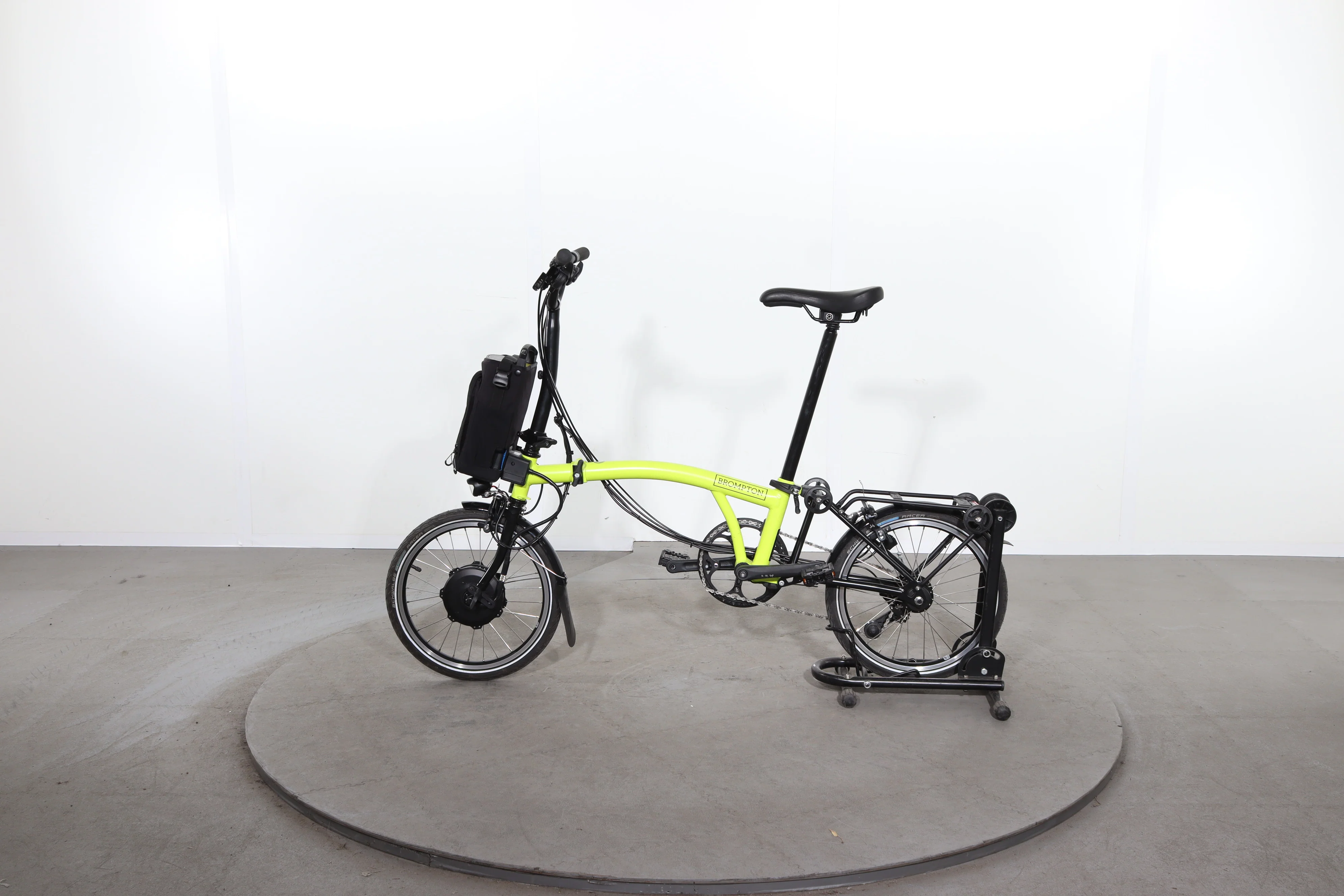 Brompton C Line Electric 12 Speed - Image 4