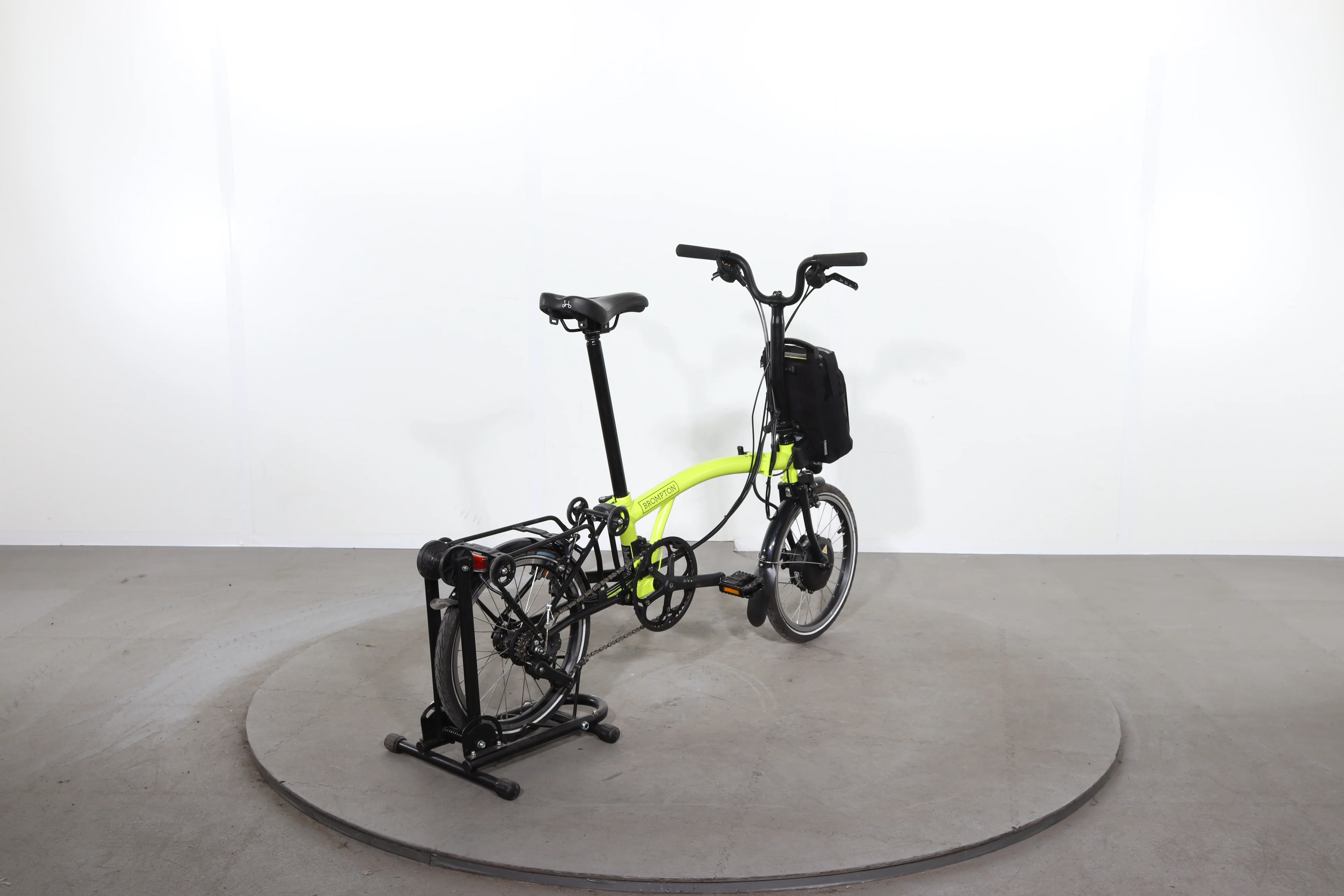 Brompton C Line Electric 12 Speed - Image 6