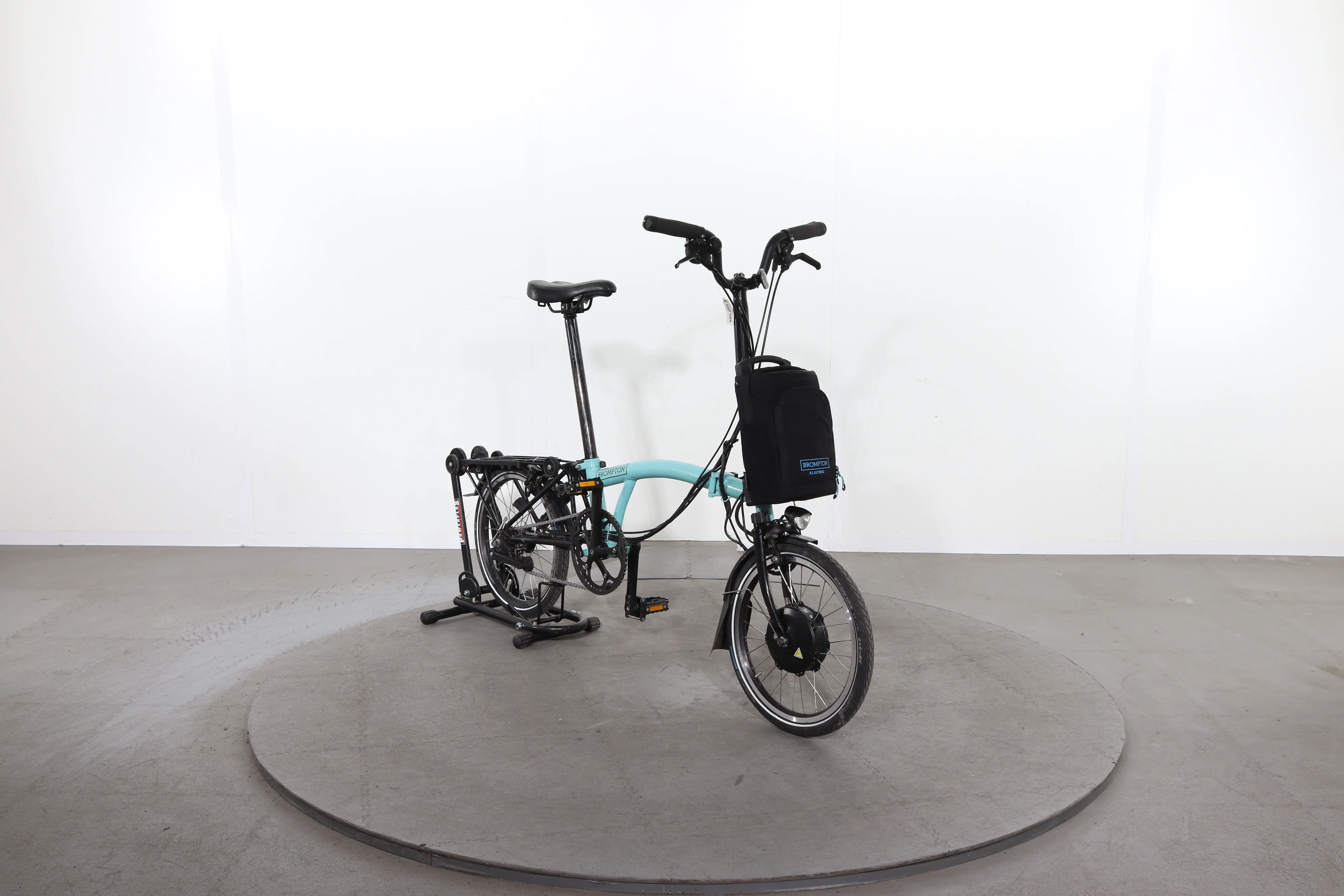 Brompton C Line Electric 12 Speed - Image 2