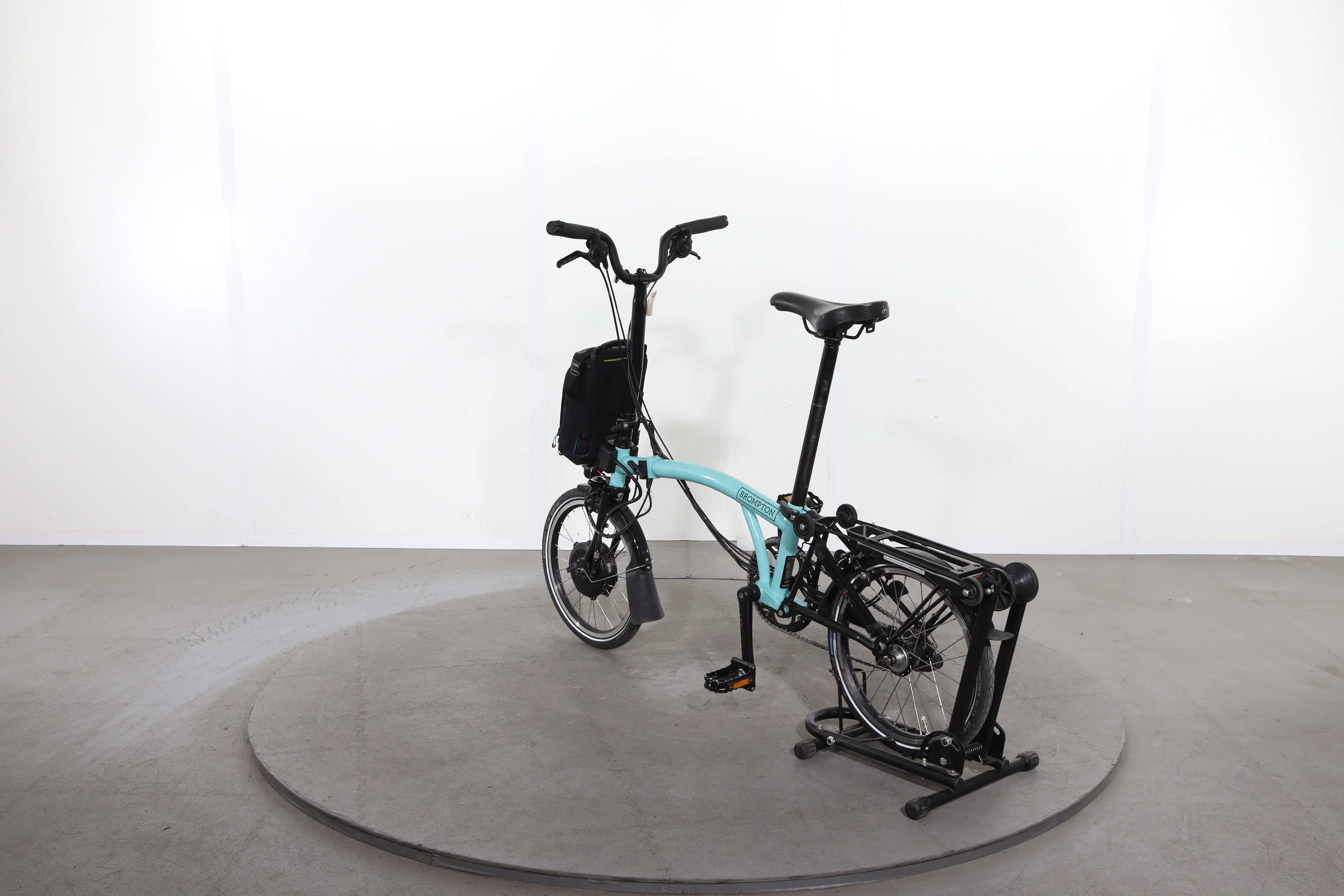 Brompton C Line Electric 12 Speed - Image 5