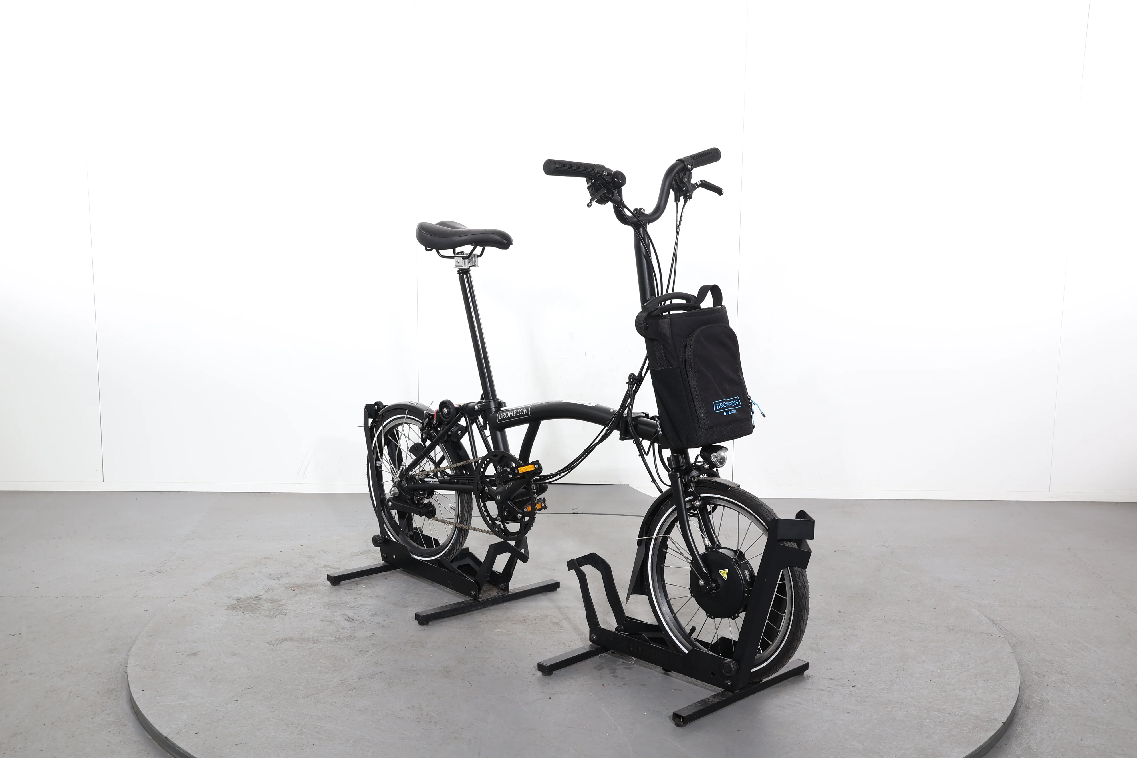 Brompton C Line Electric 6 Speed - High - Image 2