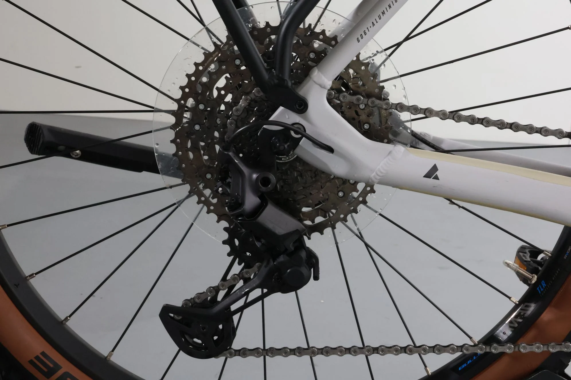 Bulls Iconic EVO 3 - Image 10
