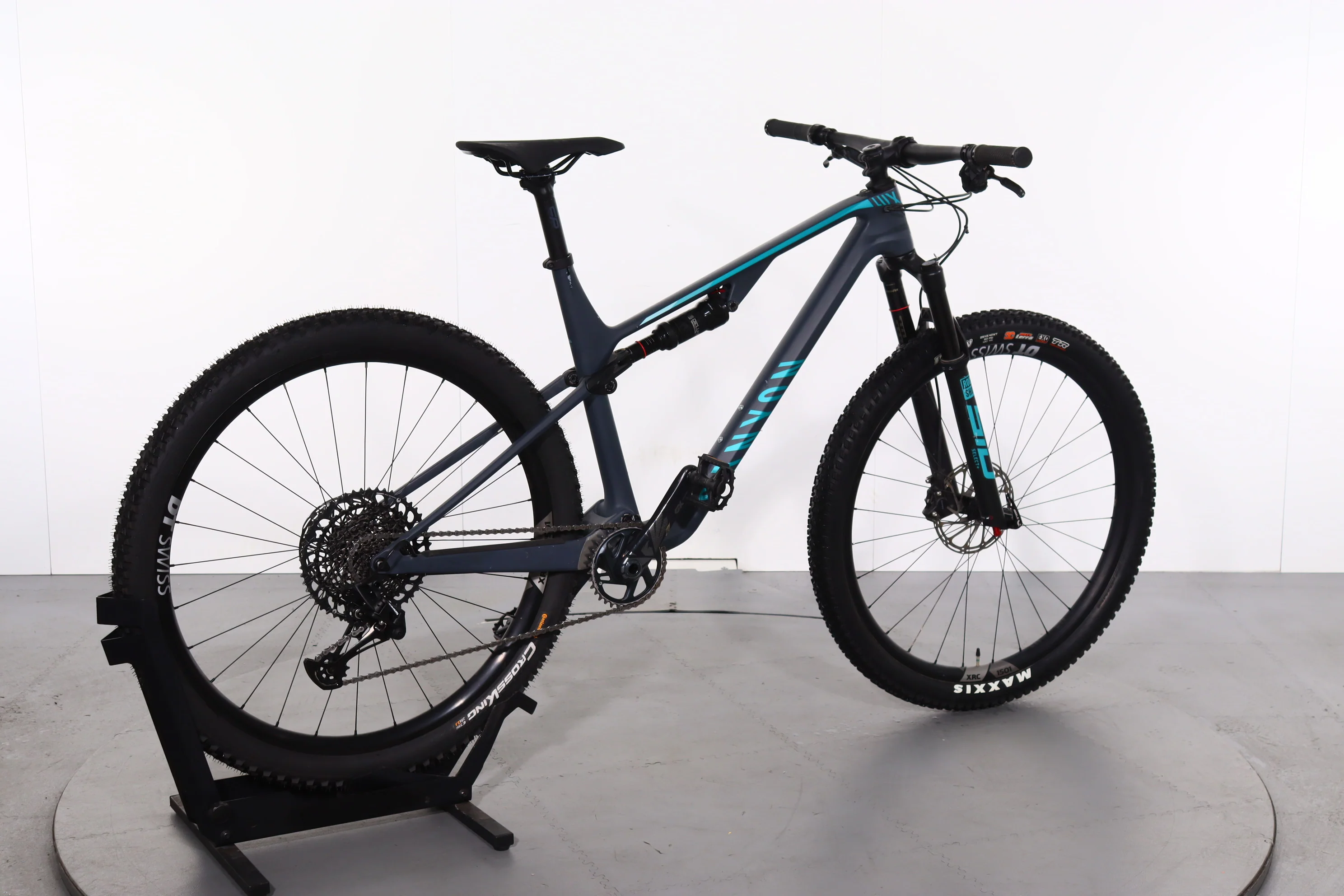 Canyon Lux Trail CF 8 - Image 4