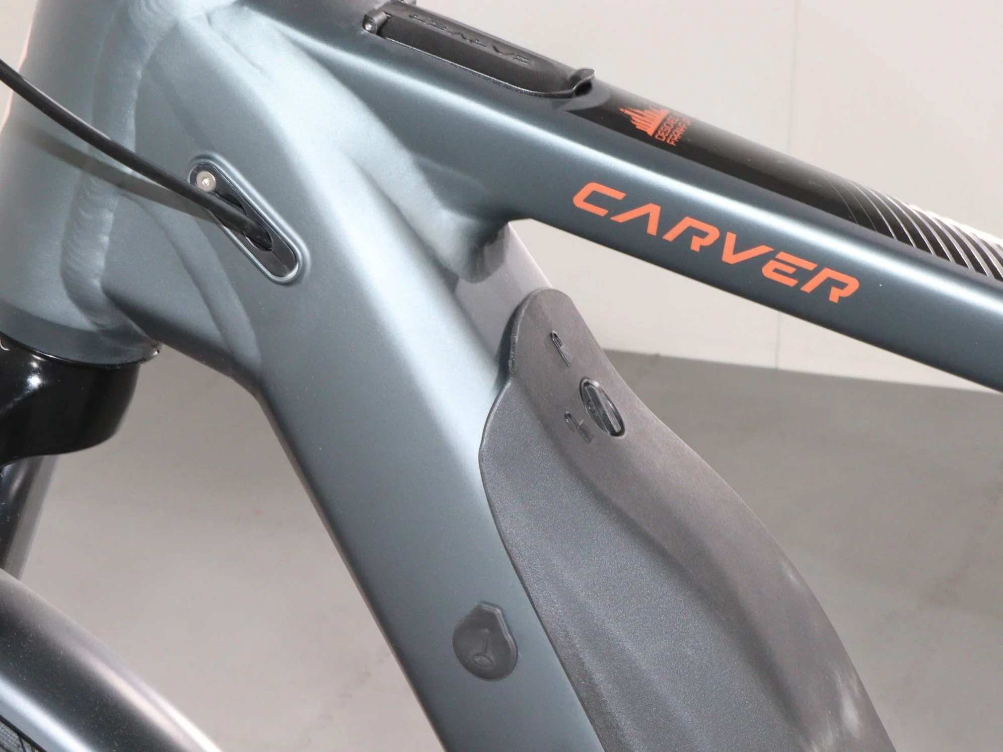 Carver Tour E.420 - Image 9
