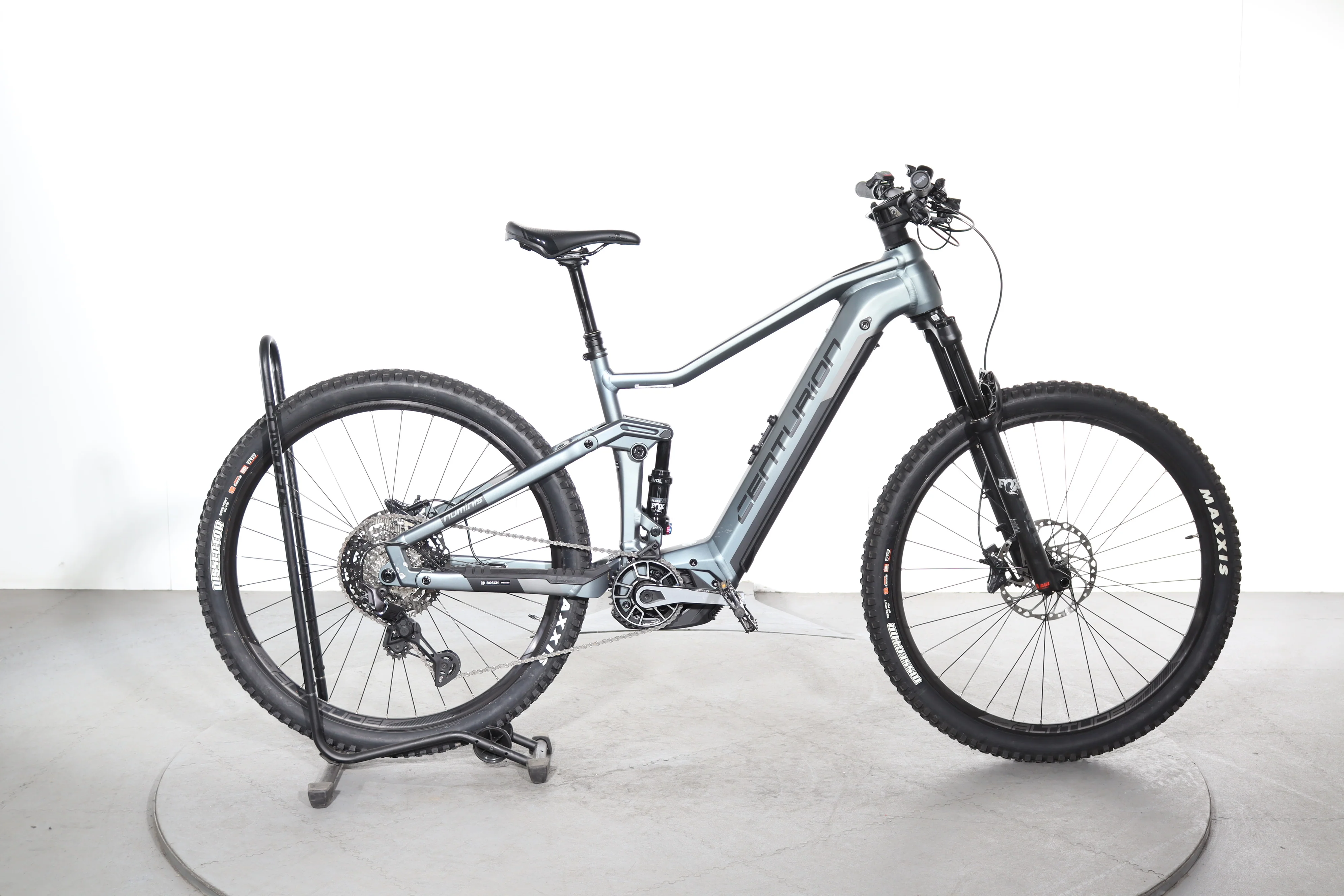 Centurion Numinis R2700i