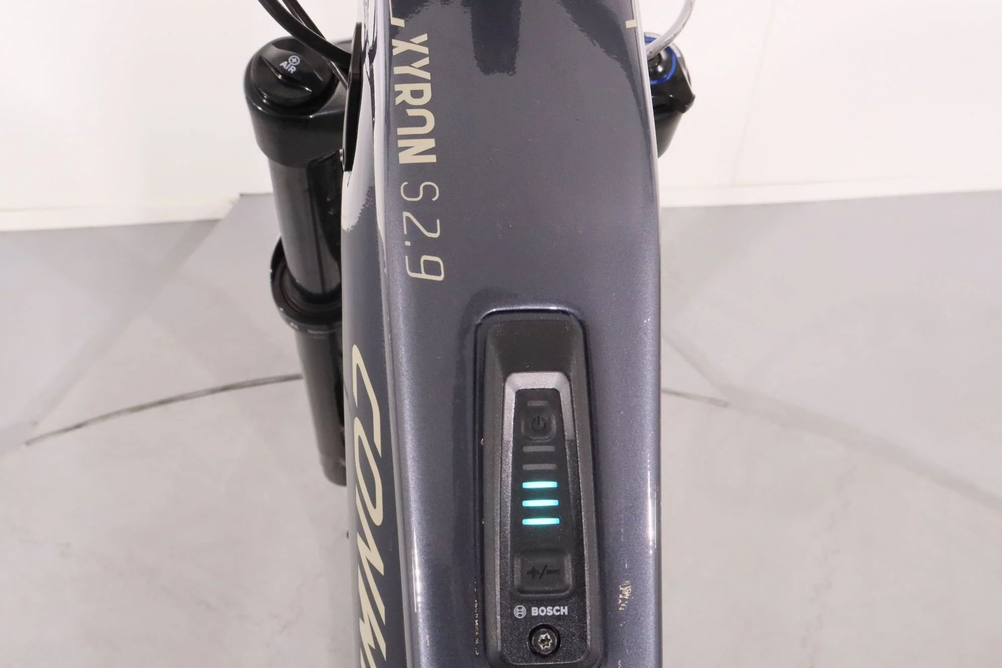 Conway Xyron S2.9 - Image 13