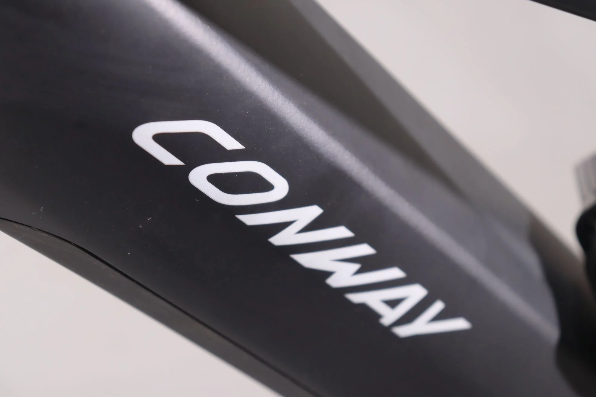 Conway Xyron SUV 4.9 - Image 8