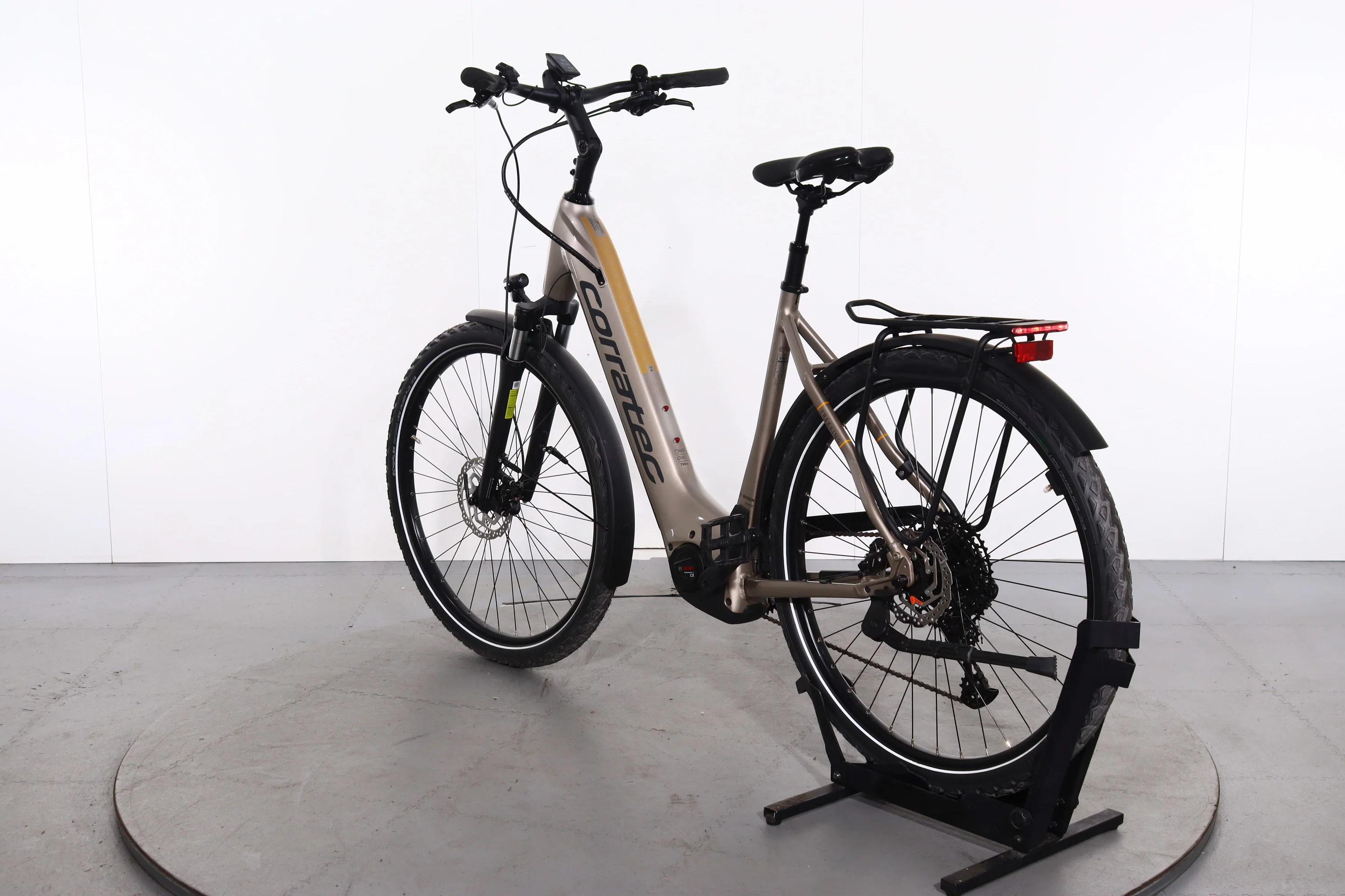 Corratec E-Power Trekking 28 SE 3.0 CX7 12S Wave - Image 3