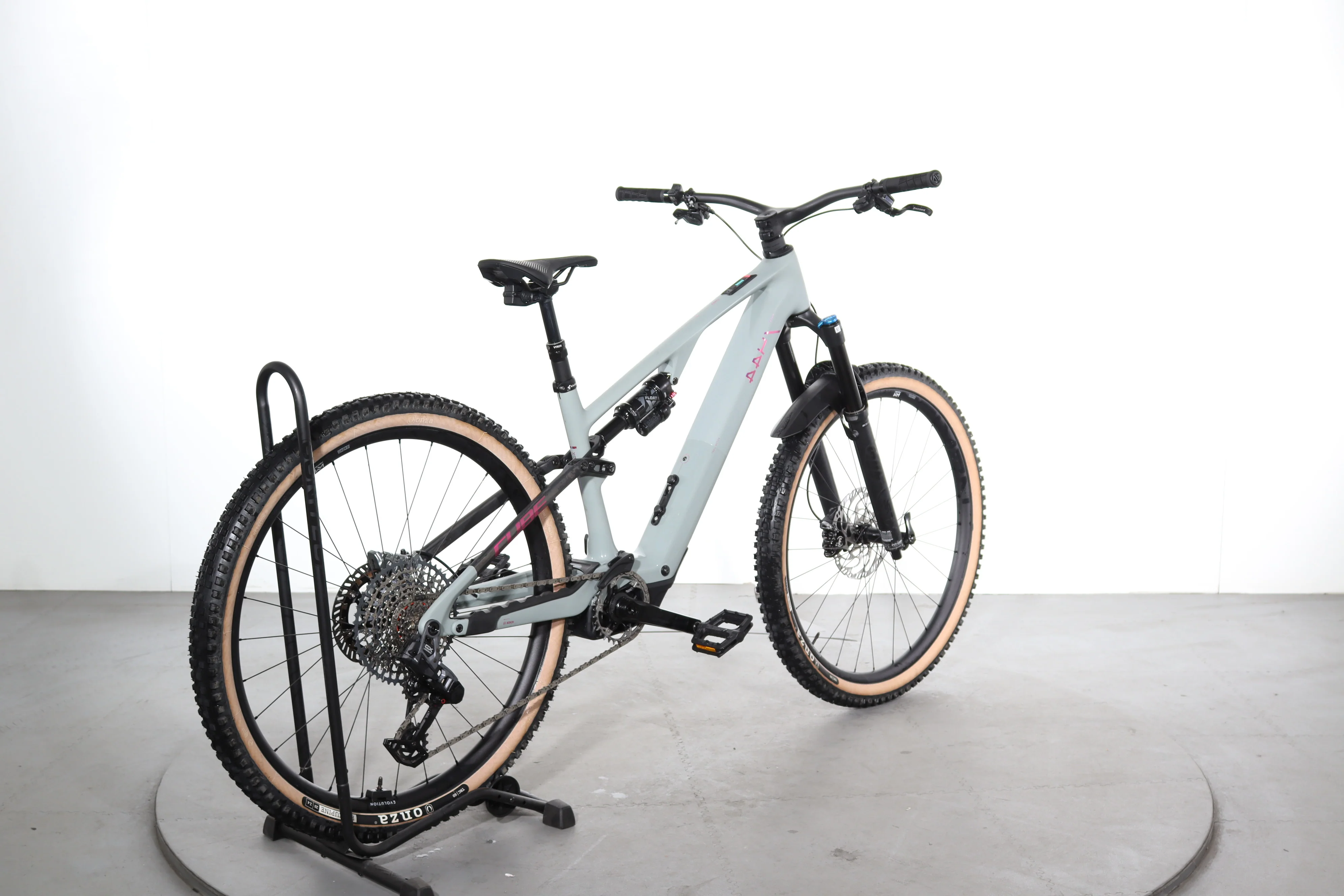 Cube AMS Hybrid ONE44 C:68X TM 400 - Image 6