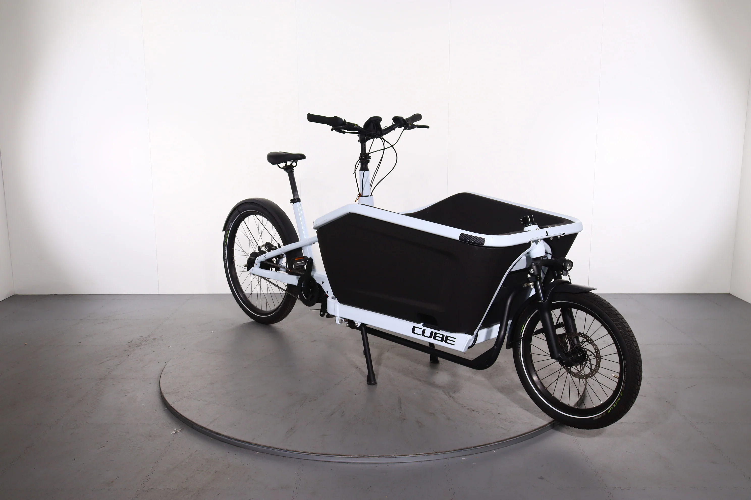 Cube Cargo Dual Hybrid 1000 - Image 3