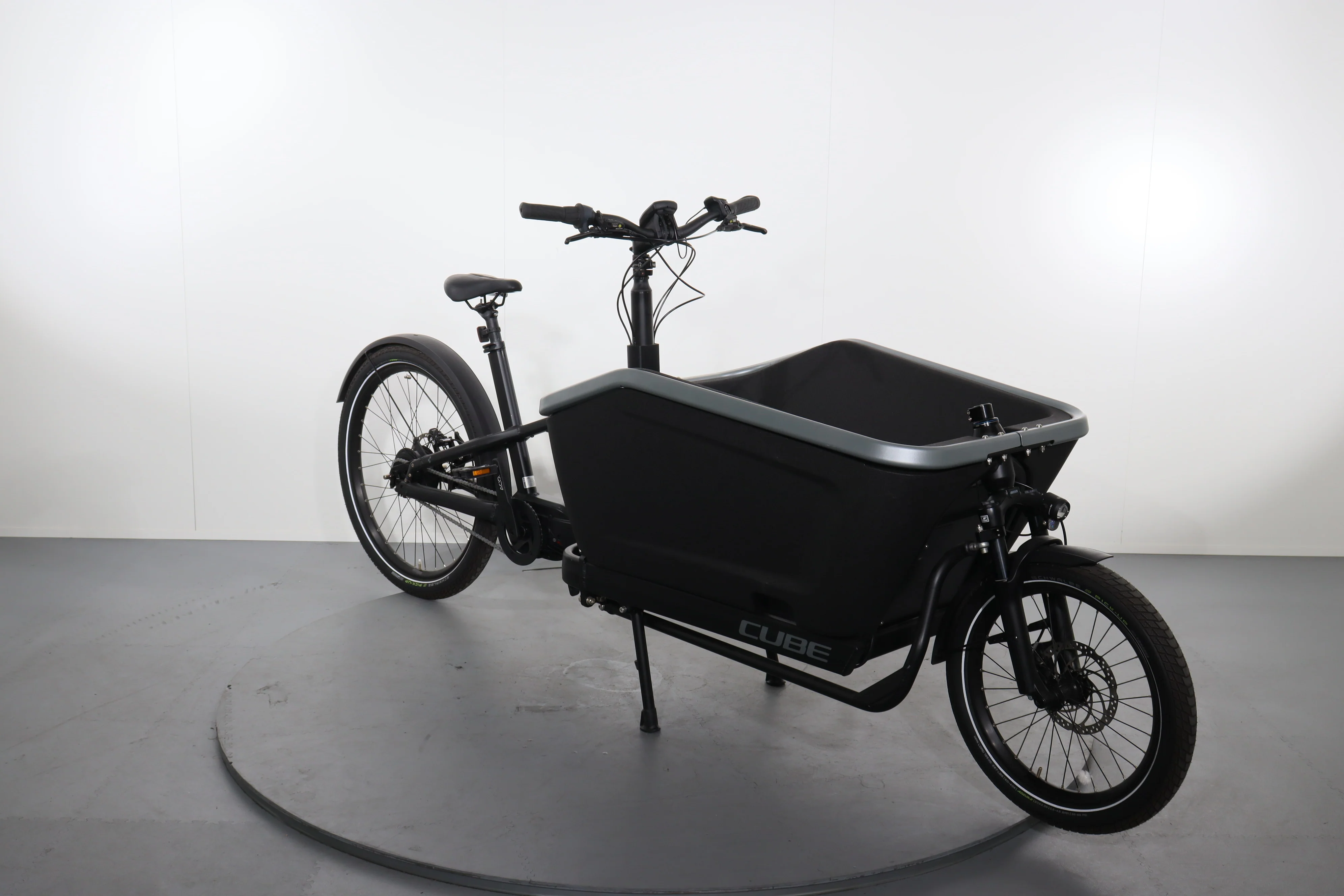 Cube Cargo Hybrid 500 - Image 2