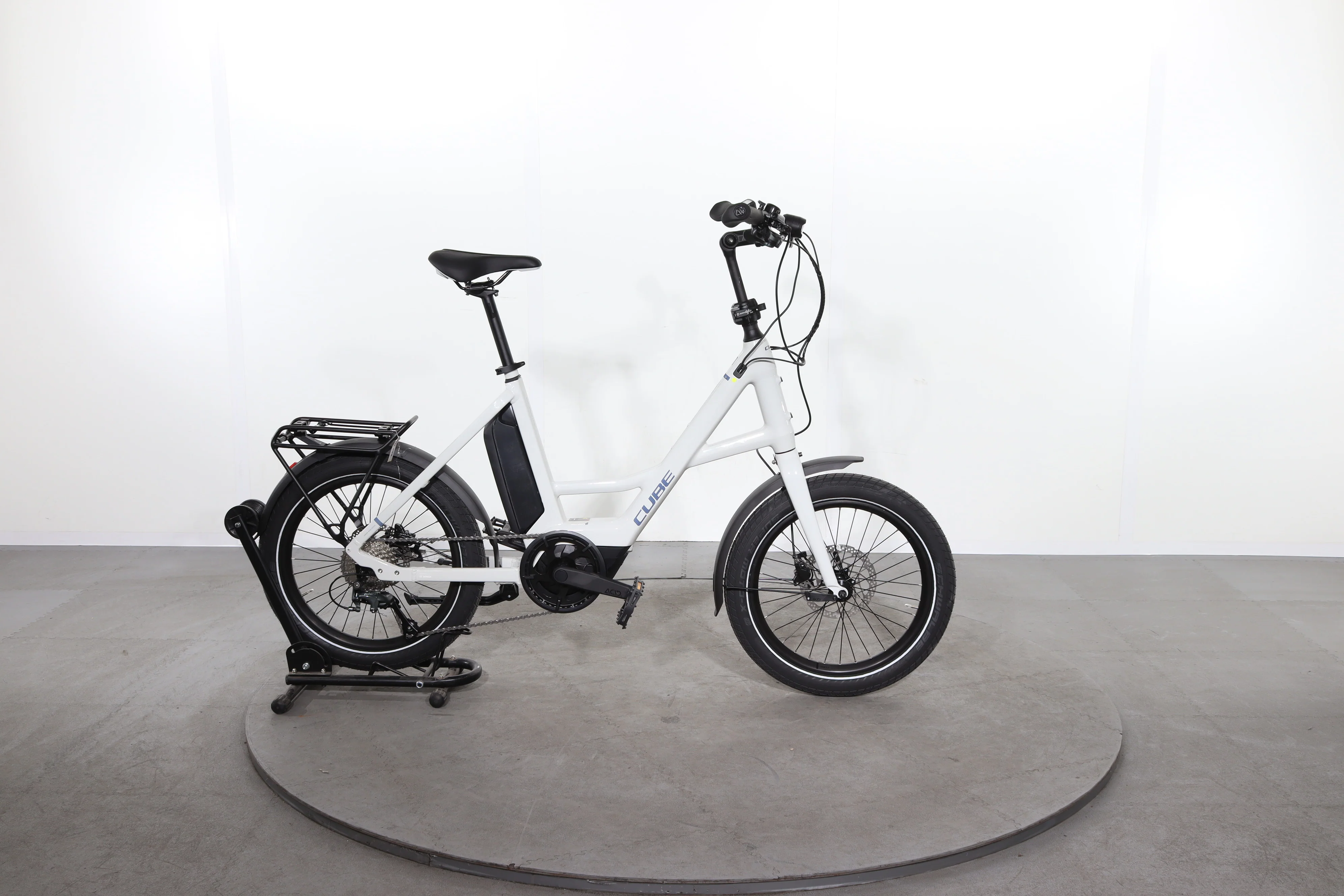 Cube Compact Hybrid