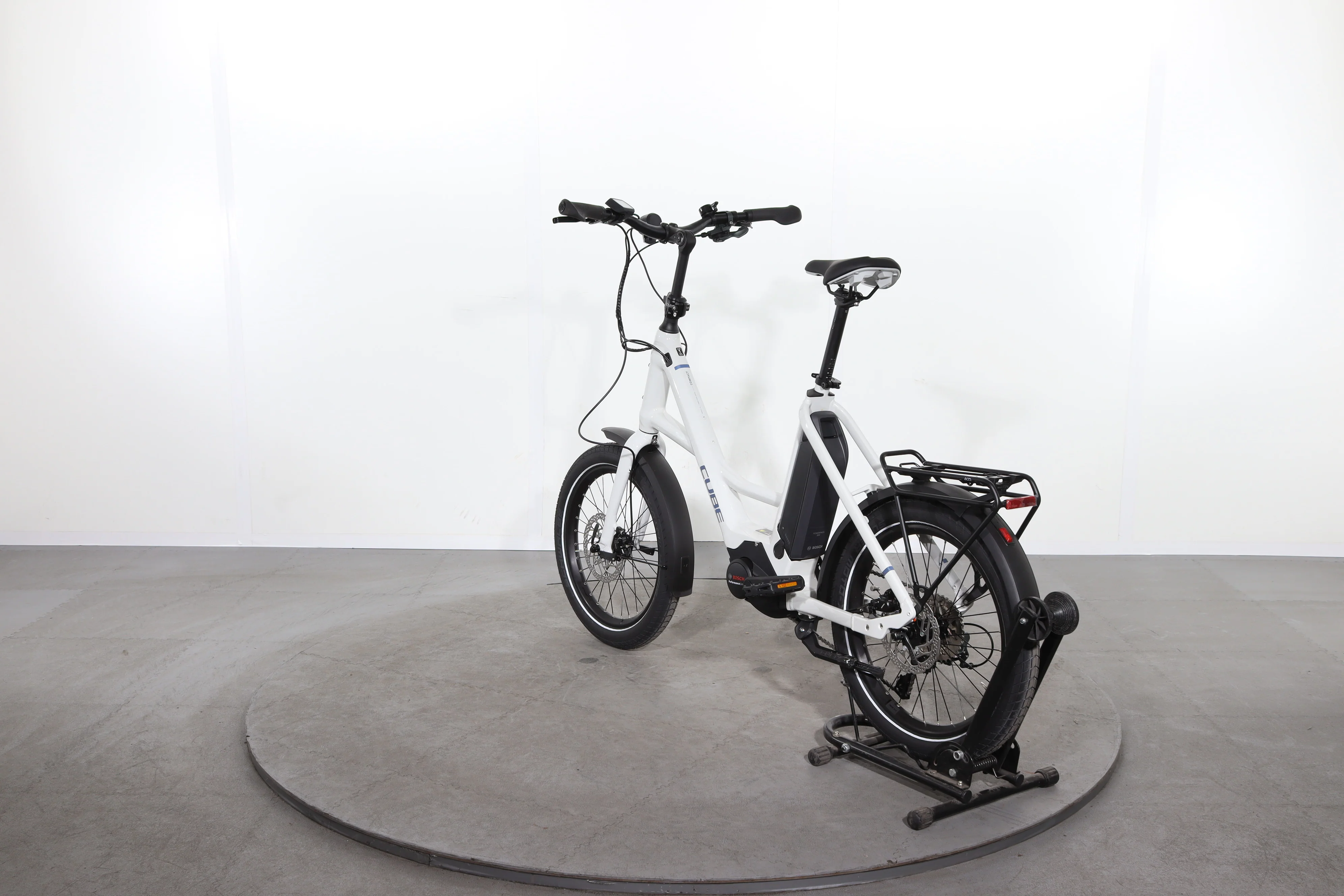 Cube Compact Hybrid - Image 5