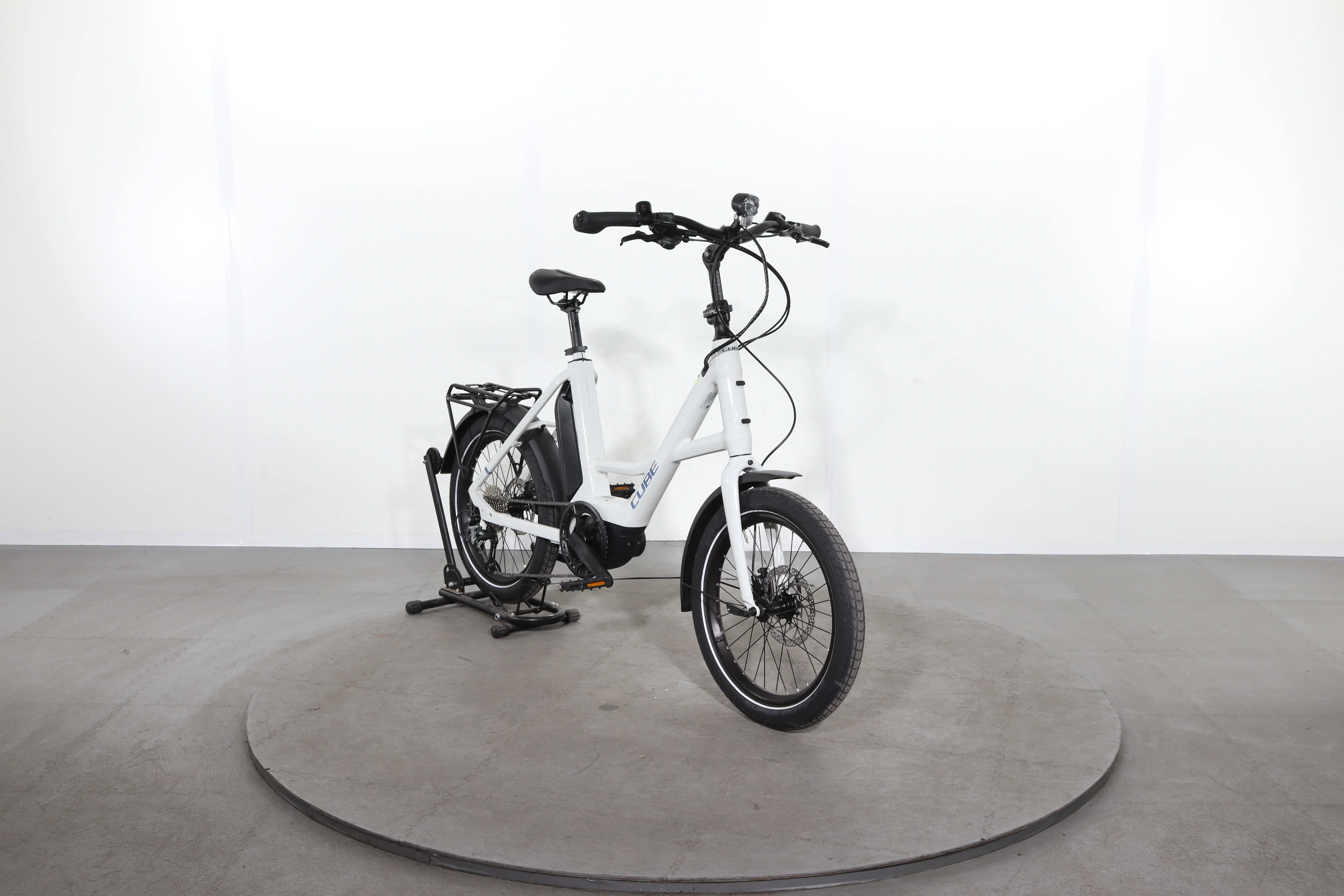Cube Compact Hybrid - Image 2