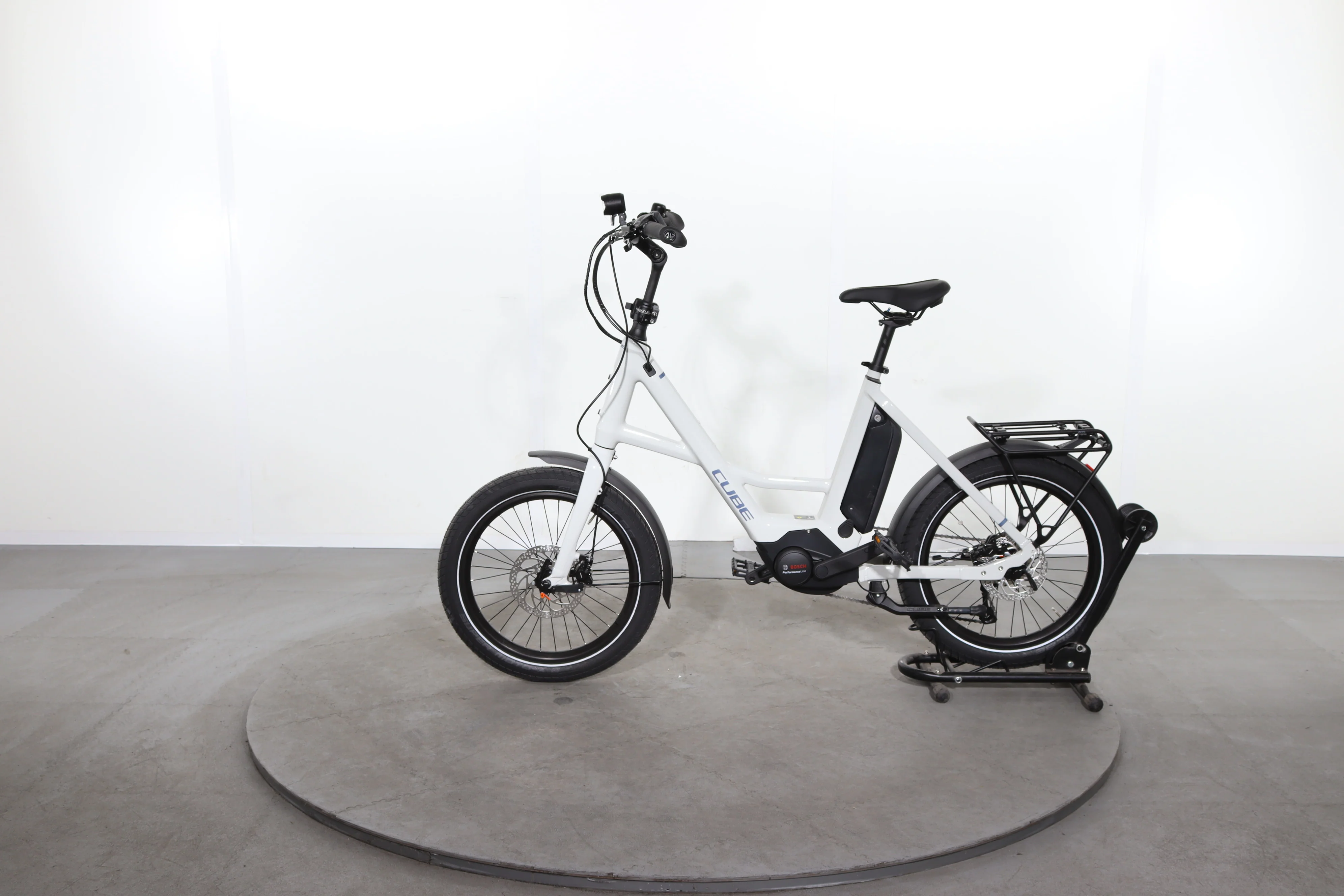 Cube Compact Hybrid - Image 4