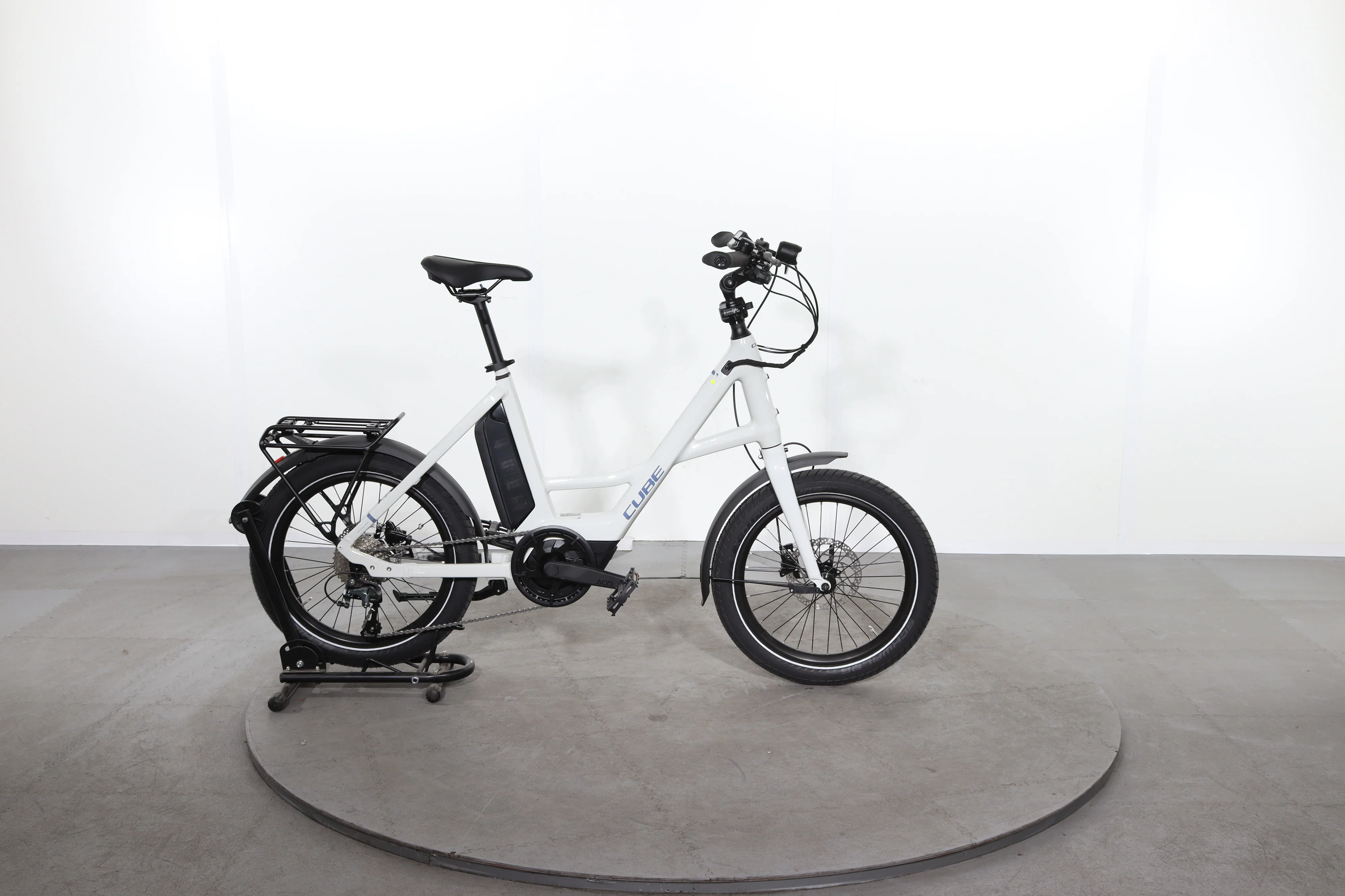 Cube Compact Hybrid