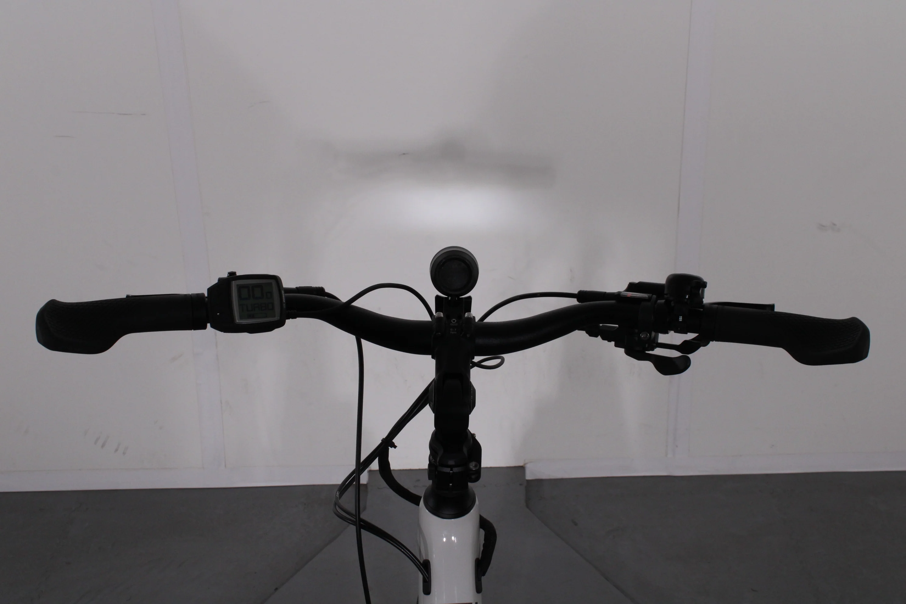 Cube Compact Hybrid - Image 7