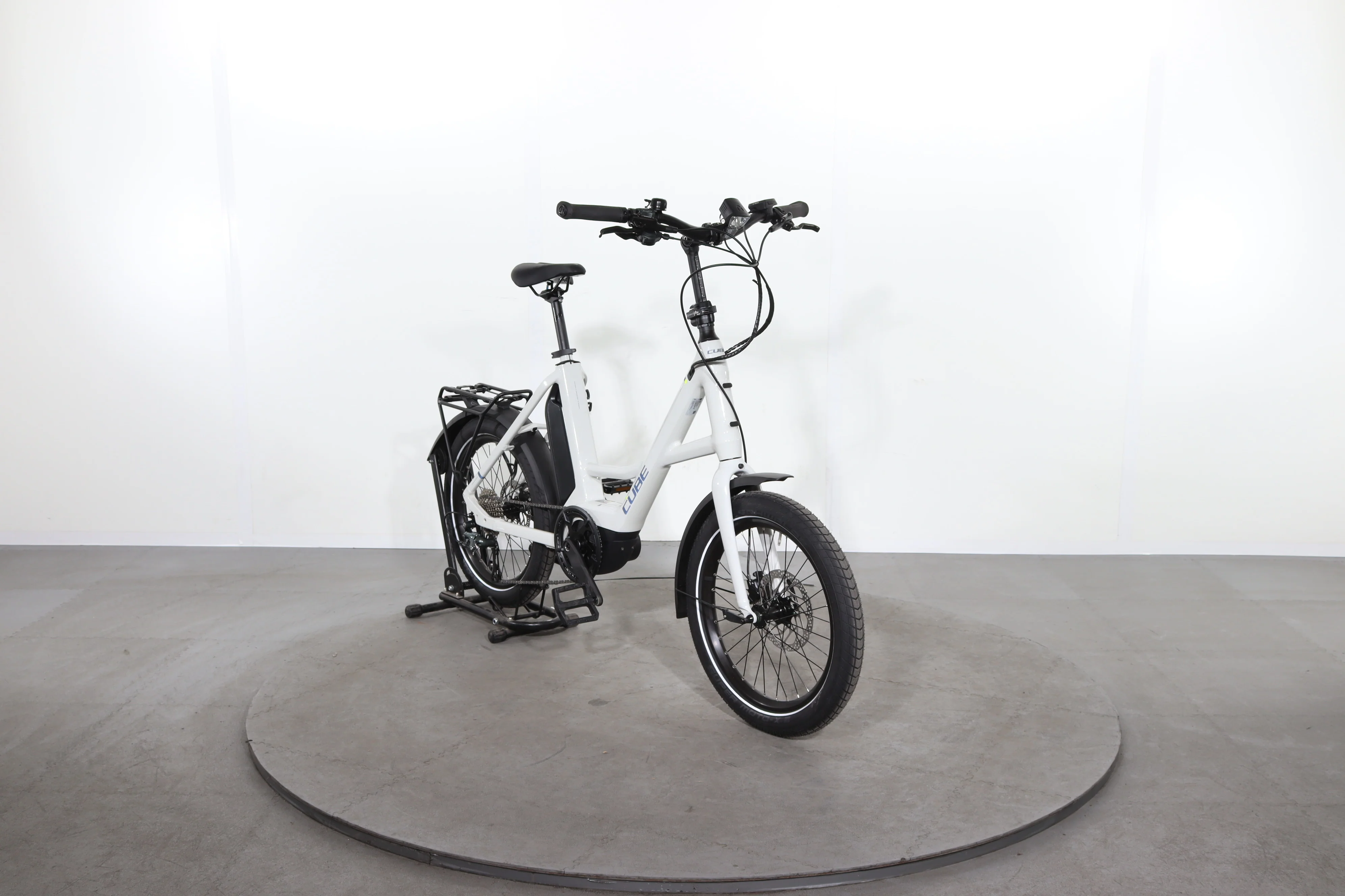 Cube Compact Hybrid - Image 2