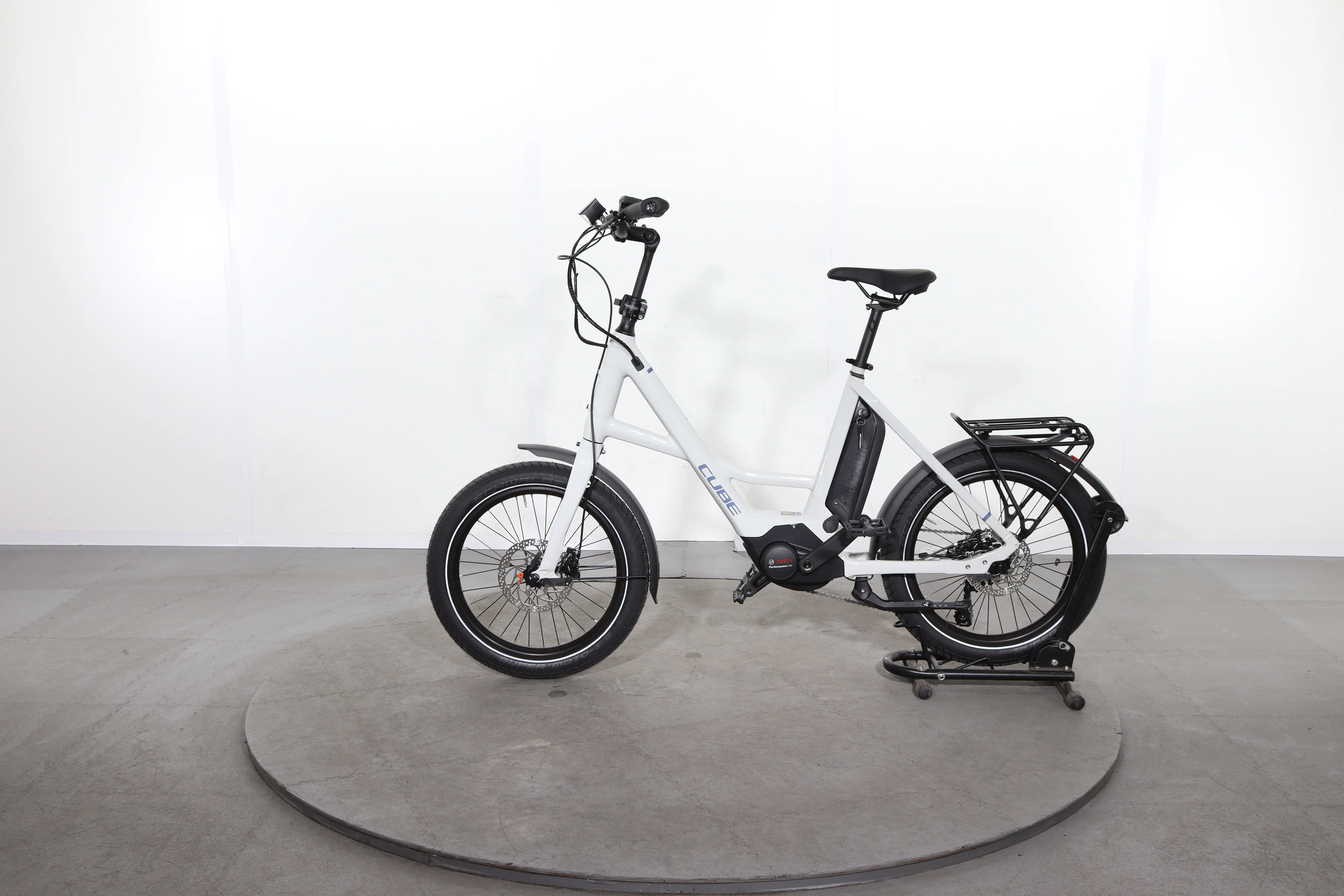 Cube Compact Hybrid - Image 4