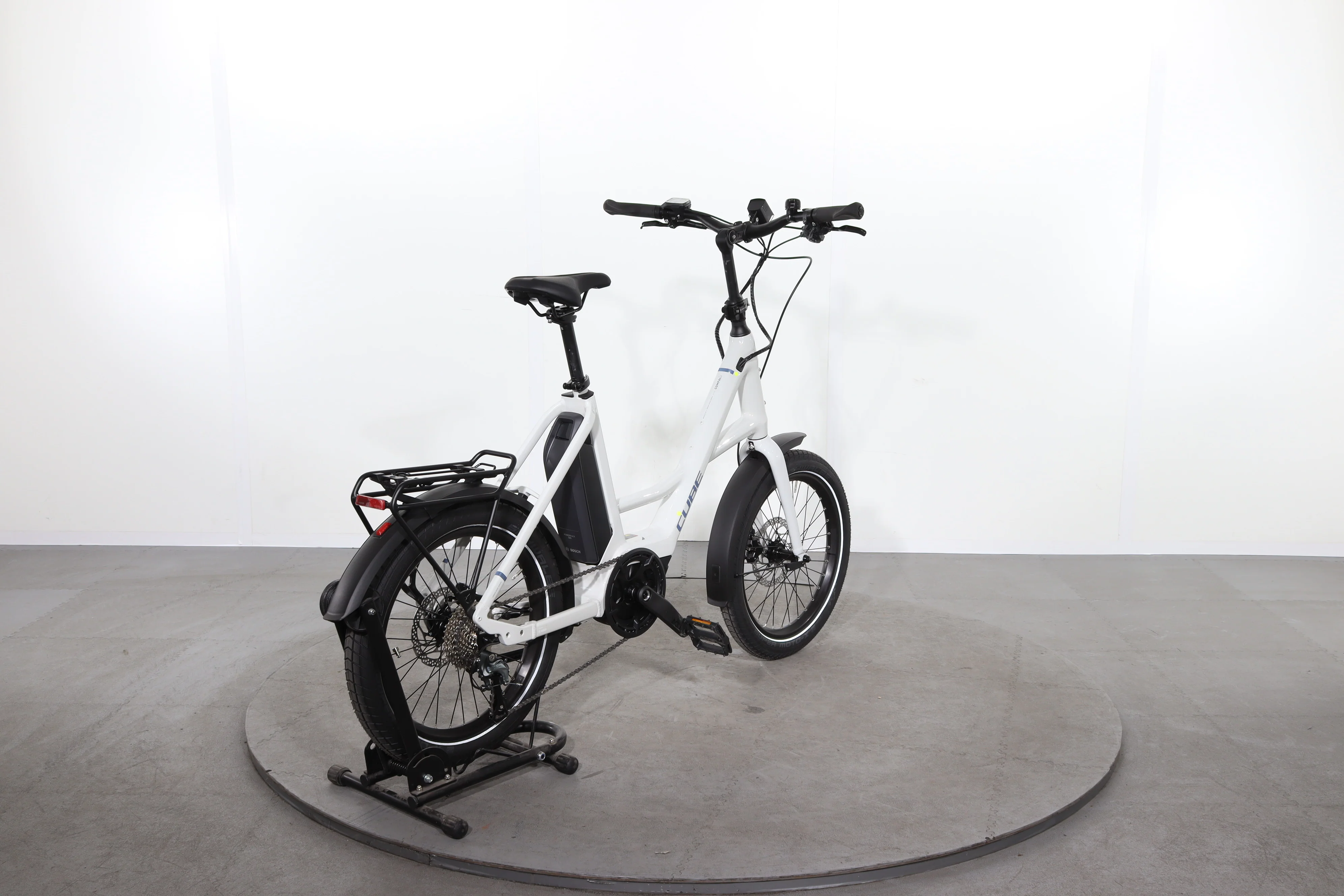 Cube Compact Hybrid - Image 6