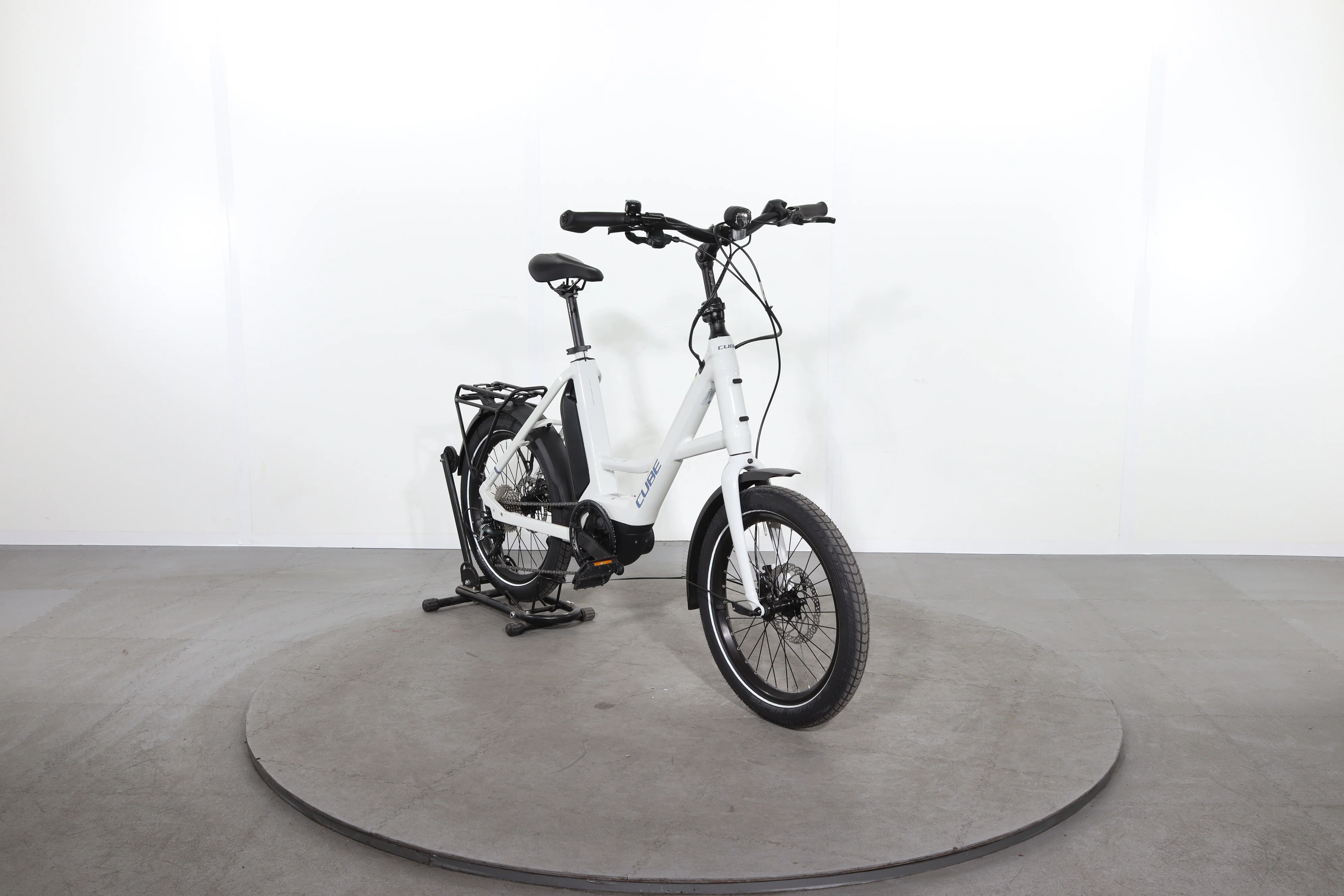 Cube Compact Hybrid - Image 2