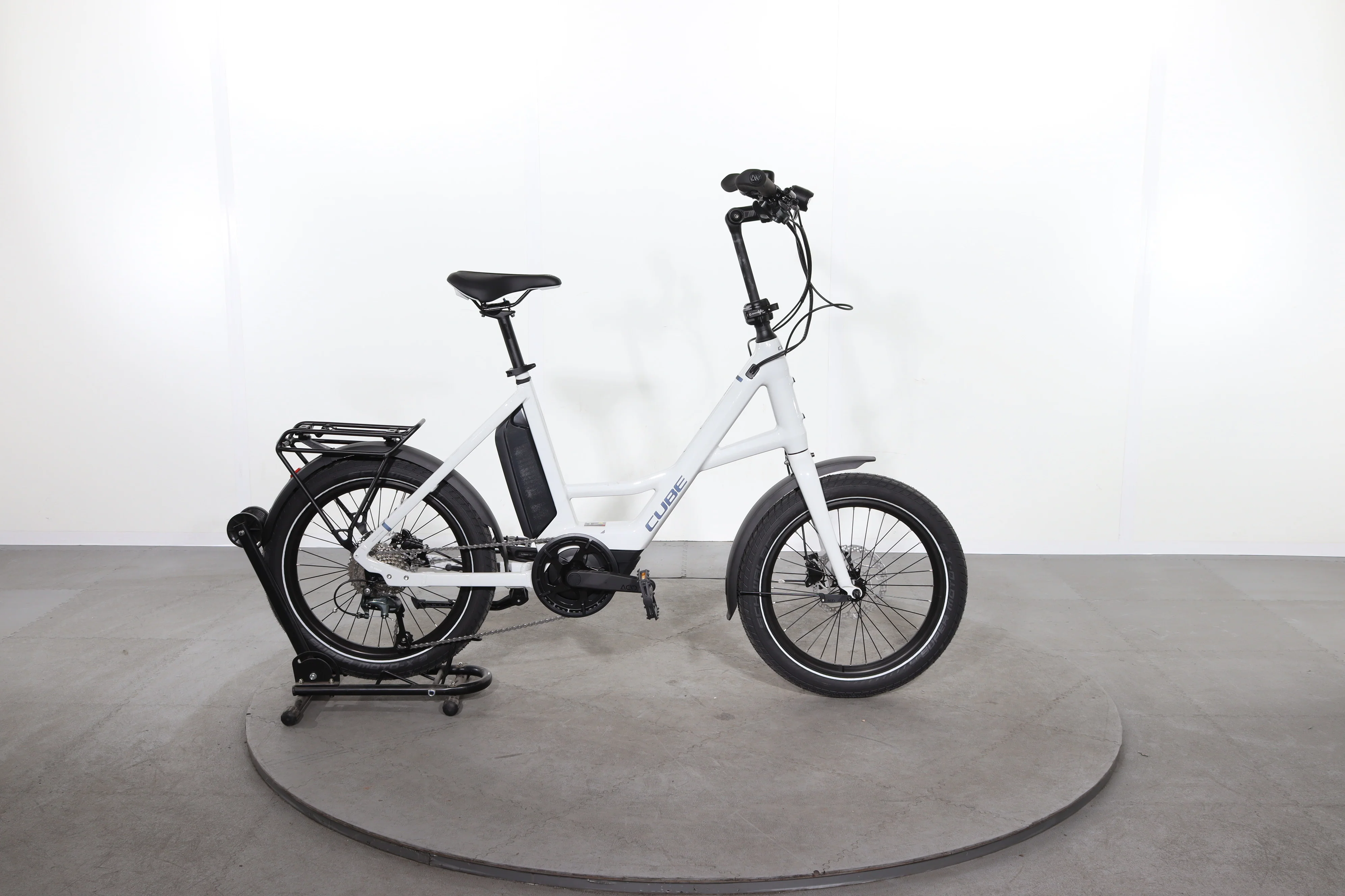 Cube Compact Hybrid