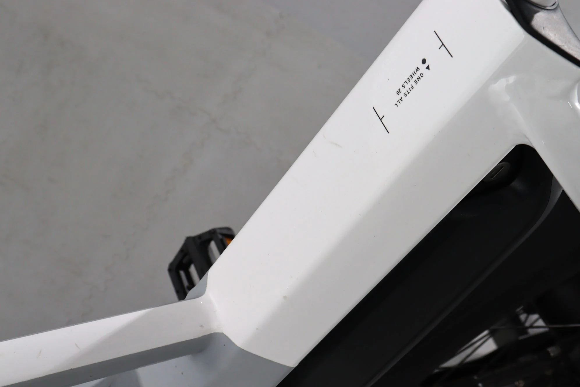 Cube Compact Hybrid - Image 13
