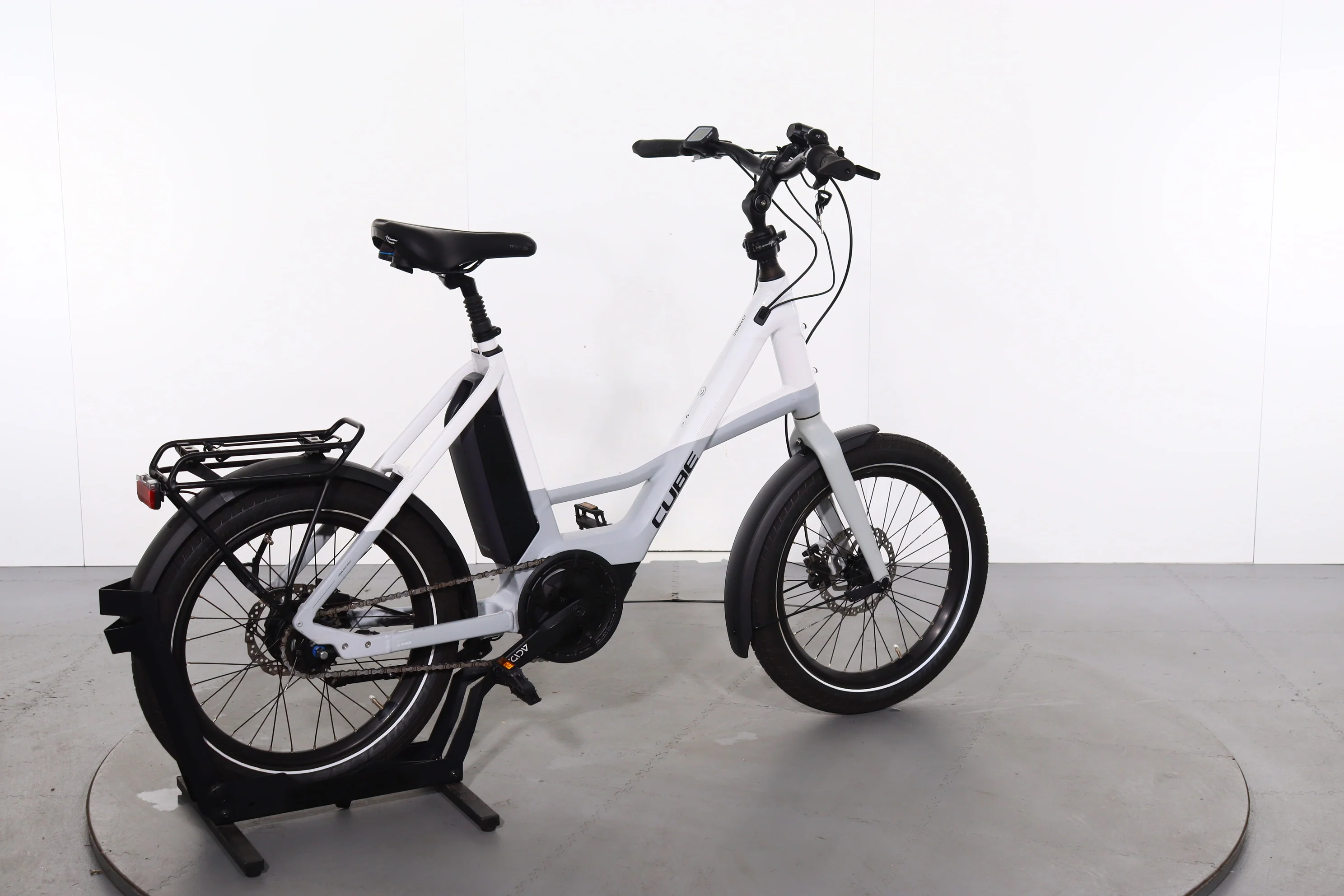 Cube Compact Hybrid - Image 2