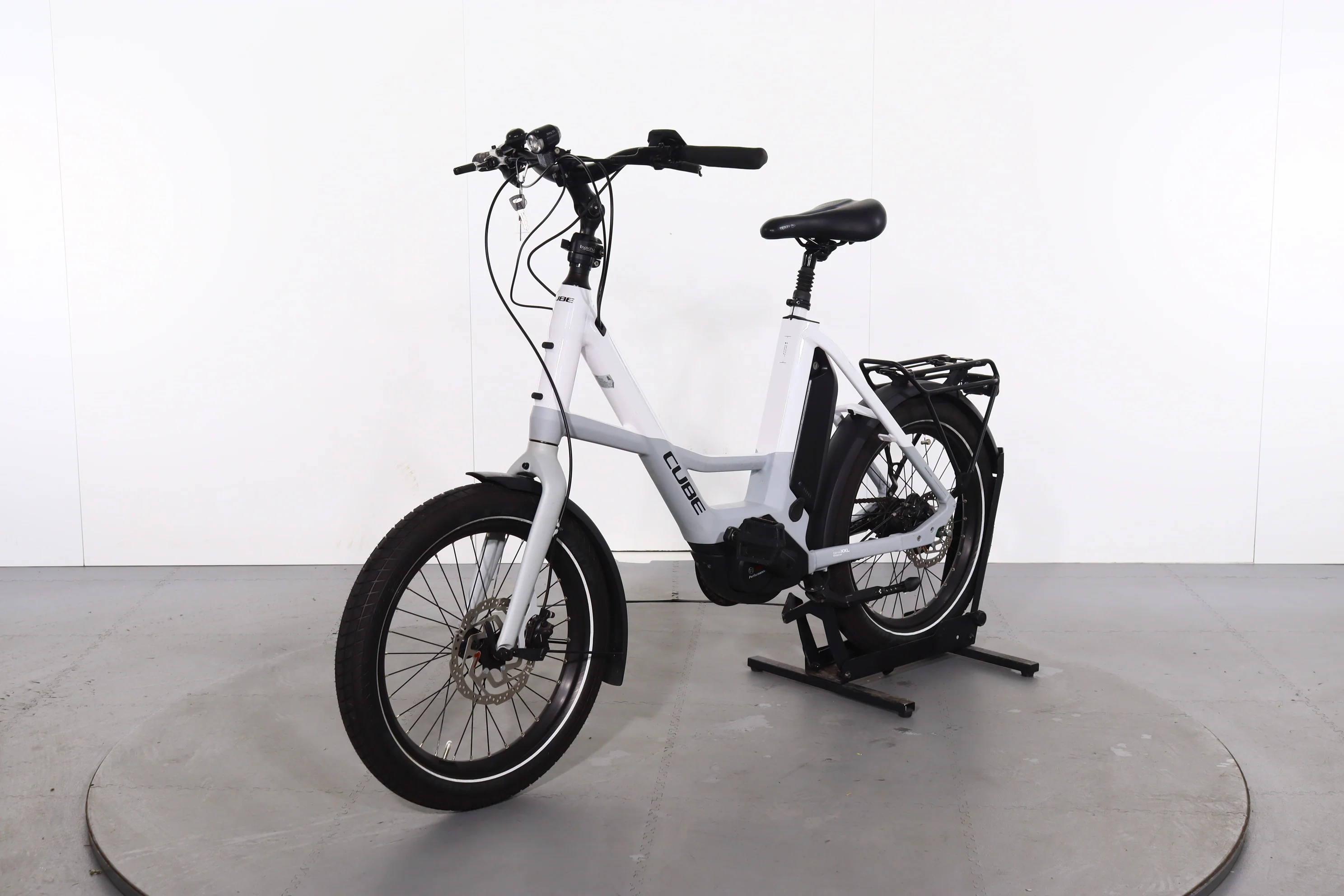 Cube Compact Hybrid - Image 4