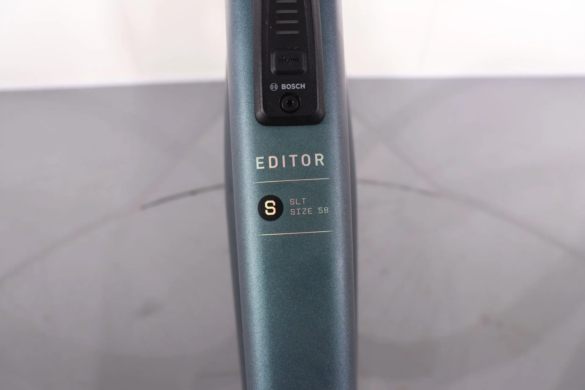 Cube EDITOR HYBRID SLT 400X FE SMARAGDGREY/PRISM - Image 9