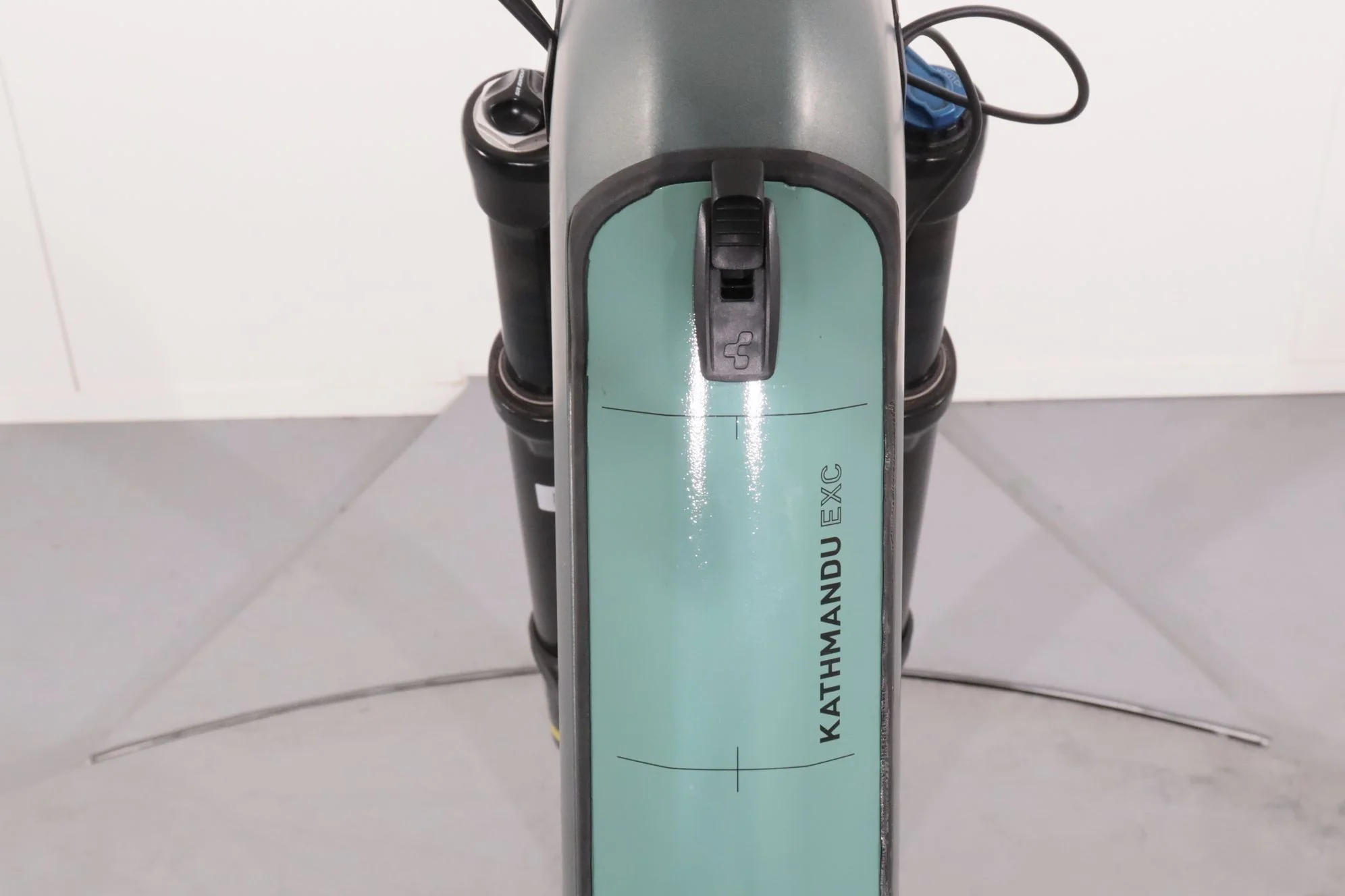 Cube Kathmandu Hybrid EXC 750 - Image 12