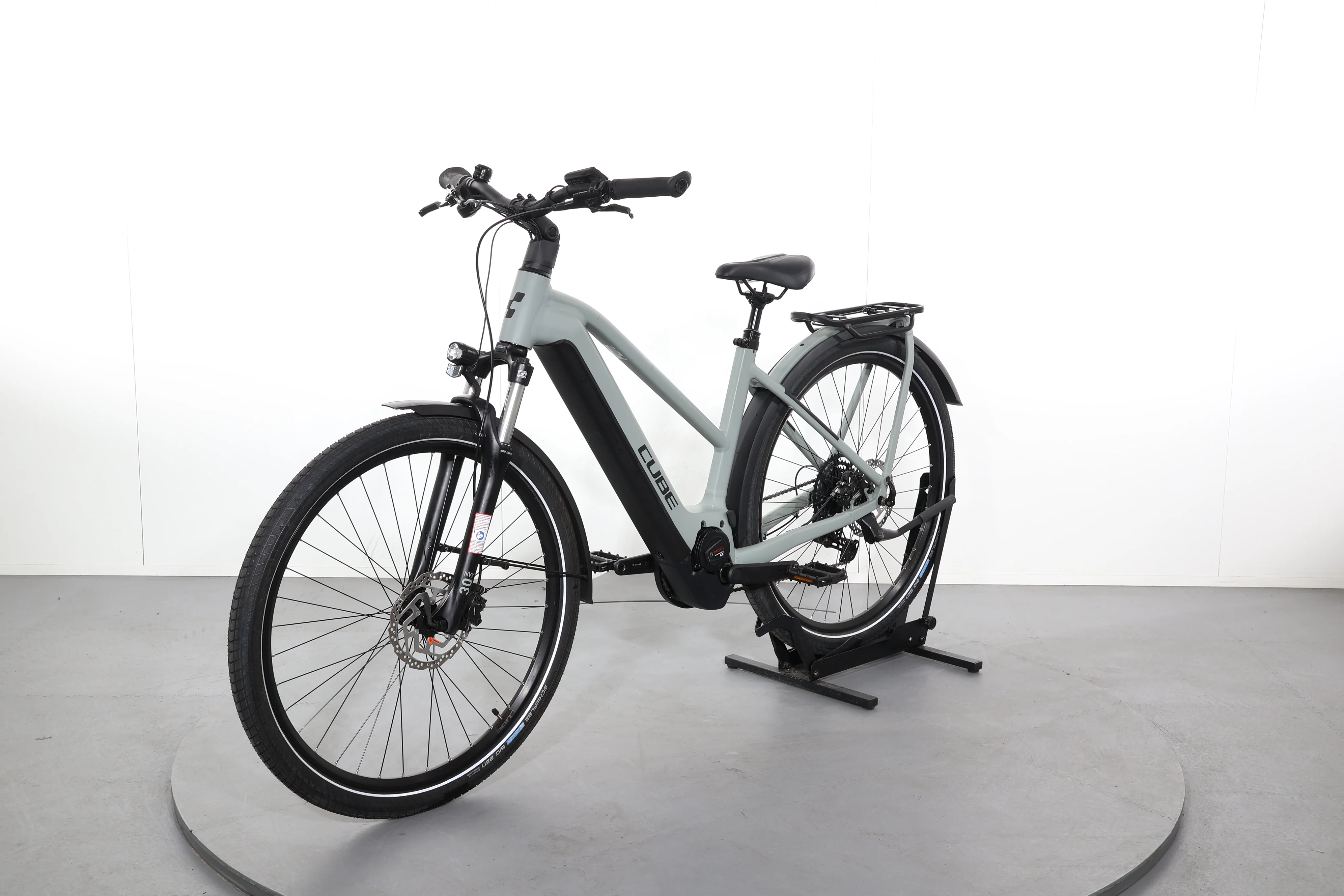 Cube Kathmandu Hybrid One 750 - Image 3