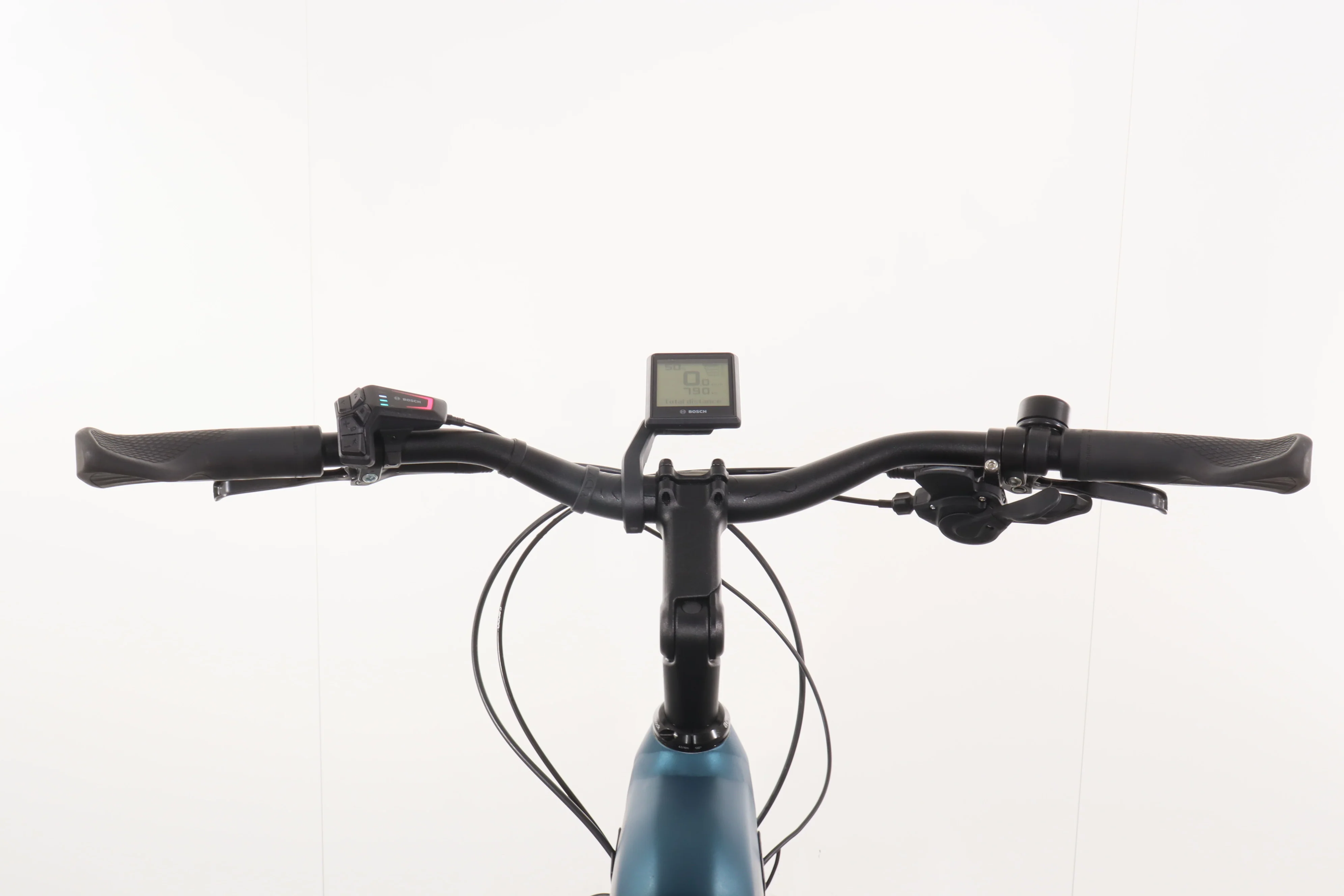 Cube Kathmandu Hybrid One 750 - Image 7
