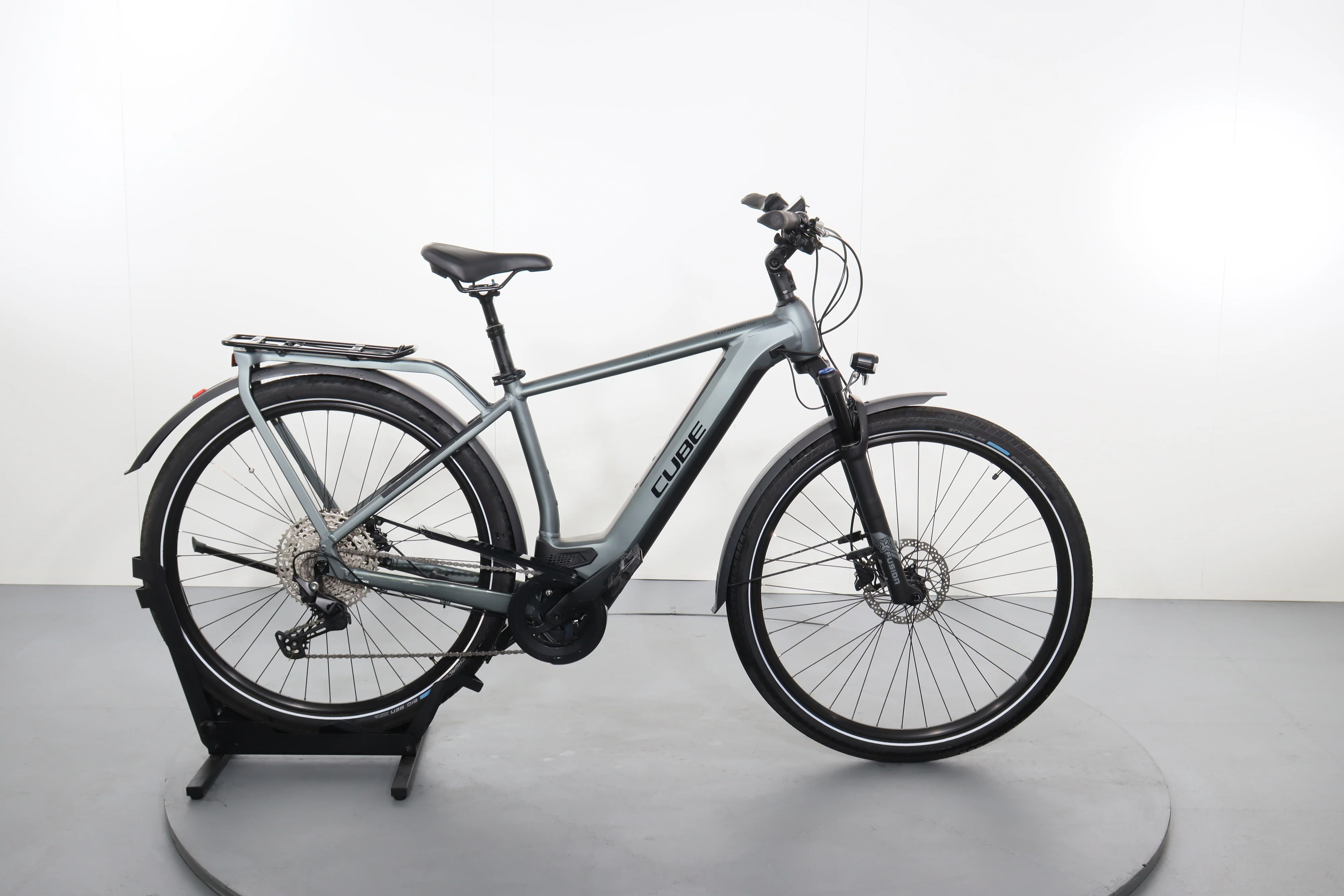Cube Kathmandu Hybrid Pro 625